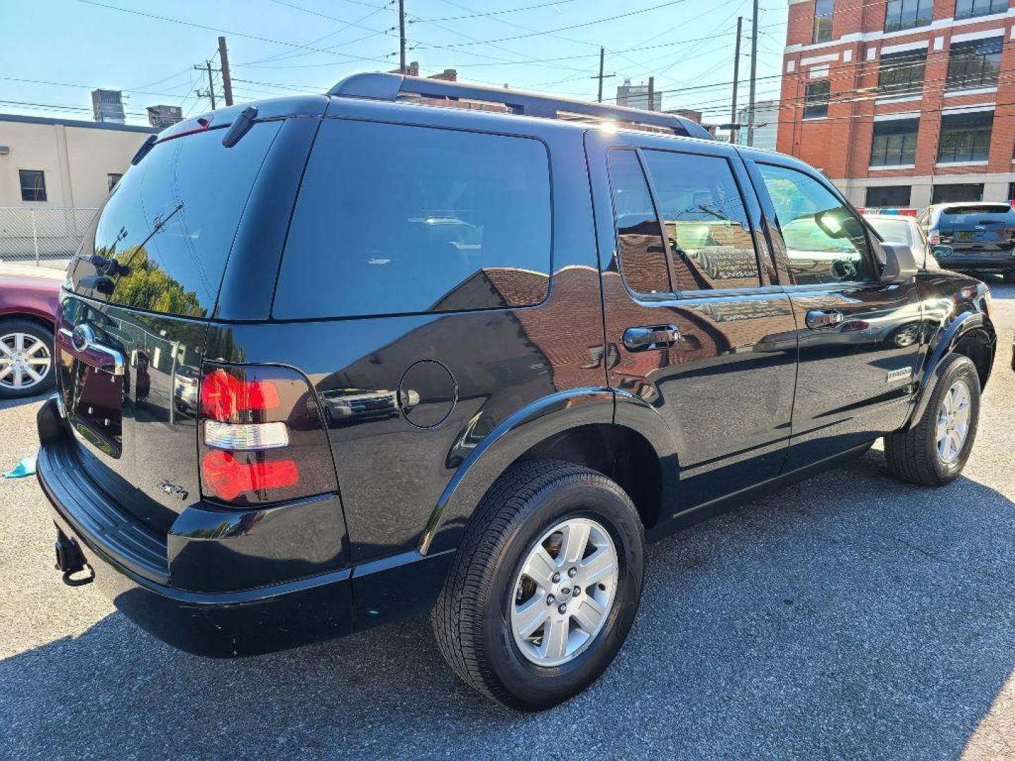 2008 BLACK FORD EXPLORER XLT (1FMEU73E88U) with an 4.0L engine, Automatic transmission, located at 117 North Cameron Street, Harrisburg, PA, 17101, (717) 963-8962, 40.267021, -76.875351 - WE FINANCE!!! Good Credit/ Bad Credit/ No Credit - ALL Trade-Ins Welcomed!!! ***Guaranteed Credit Approval*** APPLY ONLINE or CALL us TODAY ;) Internet Prices and Marketplace Prices are SPECIAL discounted ***CASH DEALS*** Retail Prices are higher. Please call us to discuss your cash and finan - Photo#4