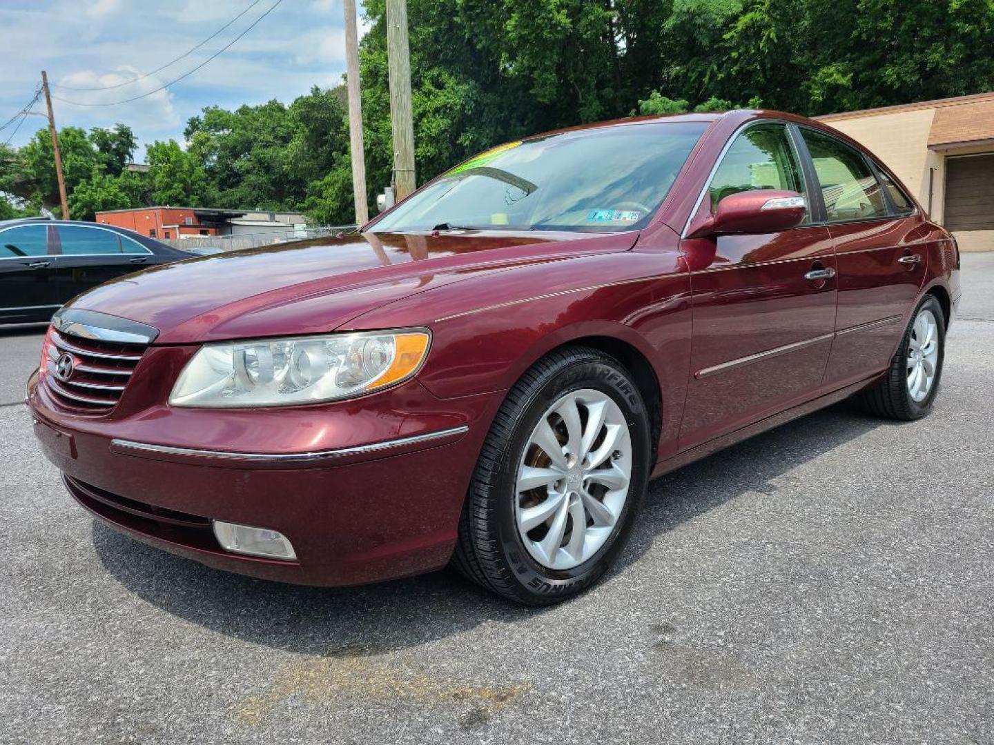 2008 BURG HYUNDAI AZERA SE (KMHFC46FX8A) with an 3.8L engine, Automatic transmission, located at 117 North Cameron Street, Harrisburg, PA, 17101, (717) 963-8962, 40.267021, -76.875351 - WE FINANCE!!! Good Credit/ Bad Credit/ No Credit - ALL Trade-Ins Welcomed!!! ***Guaranteed Credit Approval*** APPLY ONLINE or CALL us TODAY ;) Internet Prices and Marketplace Prices are SPECIAL discounted ***CASH DEALS*** Retail Prices are higher. Please call us to discuss your cash and finan - Photo#0