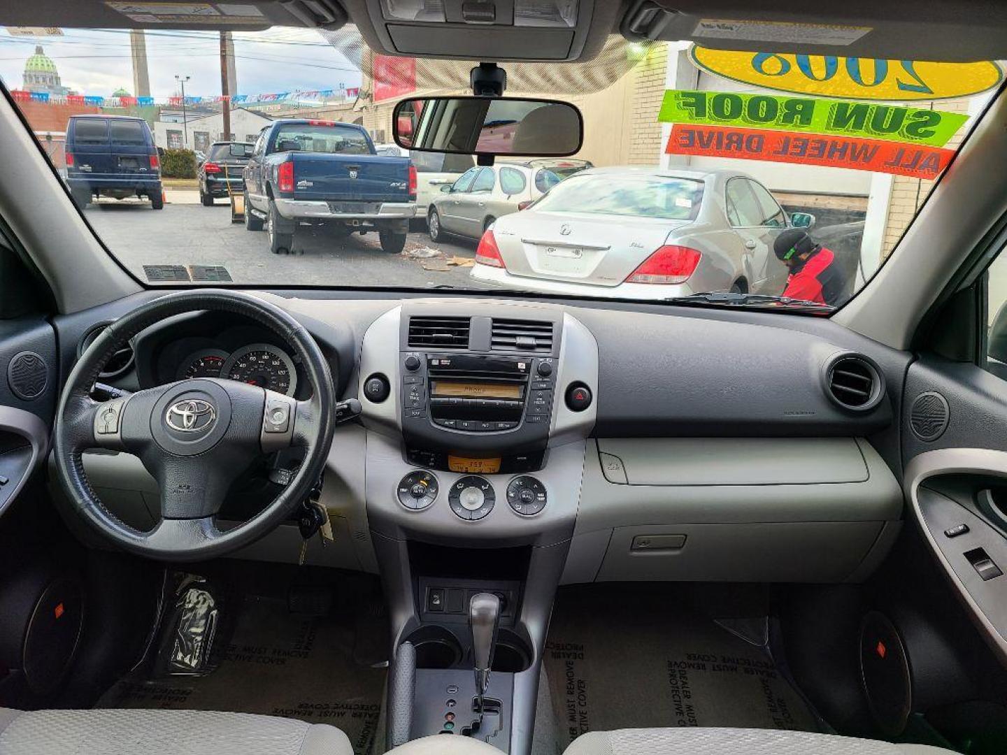 2008 SILVER TOYOTA RAV4 LIMITED (JTMBK31V486) with an 3.5L engine, Automatic transmission, located at 117 North Cameron Street, Harrisburg, PA, 17101, (717) 963-8962, 40.267021, -76.875351 - Photo#10