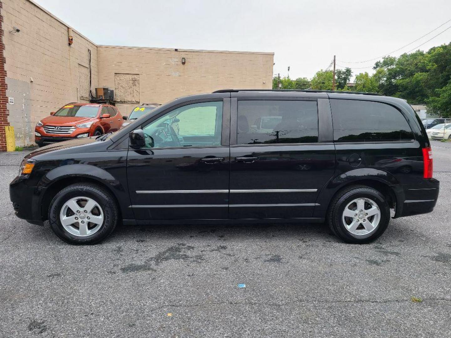 2010 BLACK DODGE GRAND CARAVAN SXT (2D4RN5DX6AR) with an 4.0L engine, Automatic transmission, located at 117 North Cameron Street, Harrisburg, PA, 17101, (717) 963-8962, 40.267021, -76.875351 - WE FINANCE!!! Good Credit/ Bad Credit/ No Credit - ALL Trade-Ins Welcomed!!! ***Guaranteed Credit Approval*** APPLY ONLINE or CALL us TODAY ;) Internet Prices and Marketplace Prices are SPECIAL discounted ***CASH DEALS*** Retail Prices are higher. Please call us to discuss your cash and finan - Photo#1