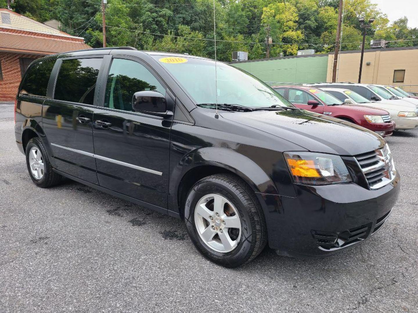 2010 BLACK DODGE GRAND CARAVAN SXT (2D4RN5DX6AR) with an 4.0L engine, Automatic transmission, located at 117 North Cameron Street, Harrisburg, PA, 17101, (717) 963-8962, 40.267021, -76.875351 - WE FINANCE!!! Good Credit/ Bad Credit/ No Credit - ALL Trade-Ins Welcomed!!! ***Guaranteed Credit Approval*** APPLY ONLINE or CALL us TODAY ;) Internet Prices and Marketplace Prices are SPECIAL discounted ***CASH DEALS*** Retail Prices are higher. Please call us to discuss your cash and finan - Photo#6