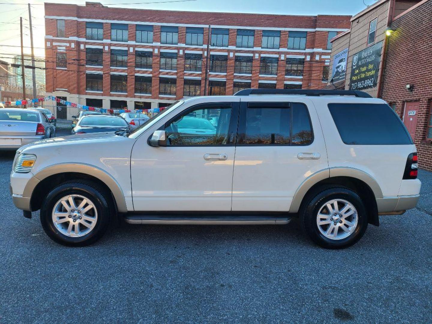 2010 WHITE FORD EXPLORER EDDIE BAUER (1FMEU7EE1AU) with an 4.0L engine, Automatic transmission, located at 117 North Cameron Street, Harrisburg, PA, 17101, (717) 963-8962, 40.267021, -76.875351 - WE FINANCE!!! Good Credit/ Bad Credit/ No Credit - ALL Trade-Ins Welcomed!!! ***Guaranteed Credit Approval*** APPLY ONLINE or CALL us TODAY ;) Internet Prices and Marketplace Prices are SPECIAL discounted ***CASH DEALS*** Retail Prices are higher. Please call us to discuss your cash and finan - Photo#1