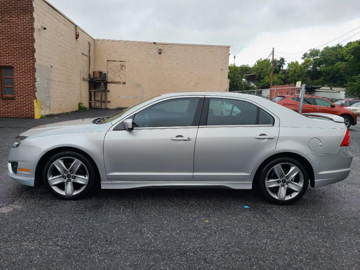 2010 SILVER FORD FUSION SPORT (3FAHP0KC6AR) with an 3.5L engine, Automatic transmission, located at 7981 Paxton Street, Harrisburg, PA, 17111, (717) 561-2926, 40.261490, -76.749229 - WE FINANCE!!! Good Credit/ Bad Credit/ No Credit - ALL Trade-Ins Welcomed!!! ***Guaranteed Credit Approval*** APPLY ONLINE or CALL us TODAY ;) Internet Prices and Marketplace Prices are SPECIAL discounted ***CASH DEALS*** Retail Prices are higher. Please call us to discuss your cash and finan - Photo#1