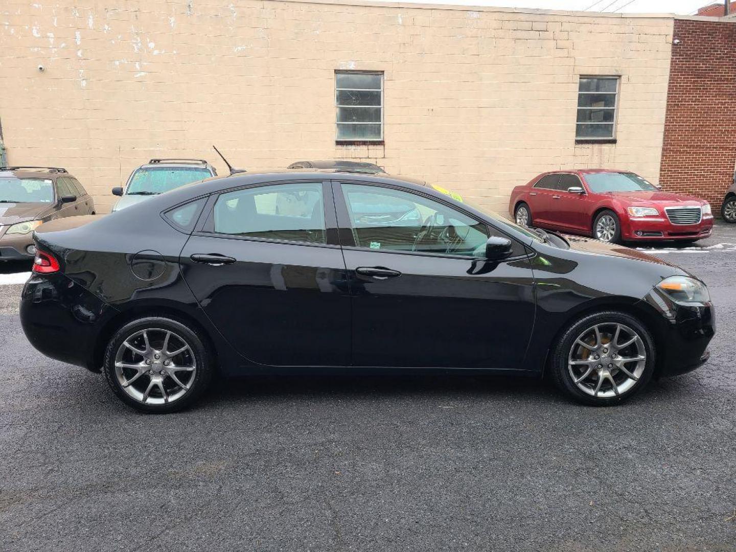 2010 RED FORD FUSION SE (3FAHP0HA7AR) with an 2.5L engine, Automatic transmission, located at 117 North Cameron Street, Harrisburg, PA, 17101, (717) 963-8962, 40.267021, -76.875351 - WE FINANCE!!! Good Credit/ Bad Credit/ No Credit - ALL Trade-Ins Welcomed!!! ***Guaranteed Credit Approval*** APPLY ONLINE or CALL us TODAY ;) Internet Prices and Marketplace Prices are SPECIAL discounted ***CASH DEALS*** Retail Prices are higher. Please call us to discuss your cash and finan - Photo#13