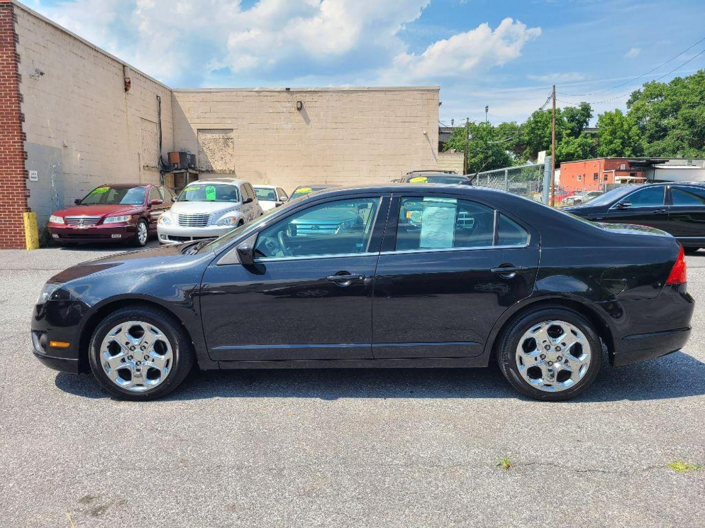 2010 BLACK FORD FUSION SE (3FAHP0HA8AR) with an 2.5L engine, 6-Speed Manual transmission, located at 7981 Paxton Street, Harrisburg, PA, 17111, (717) 561-2926, 40.261490, -76.749229 - WE FINANCE!!! Good Credit/ Bad Credit/ No Credit - ALL Trade-Ins Welcomed!!! ***Guaranteed Credit Approval*** APPLY ONLINE or CALL us TODAY ;) Internet Prices and Marketplace Prices are SPECIAL discounted ***CASH DEALS*** Retail Prices are higher. Please call us to discuss your cash and finan - Photo#1