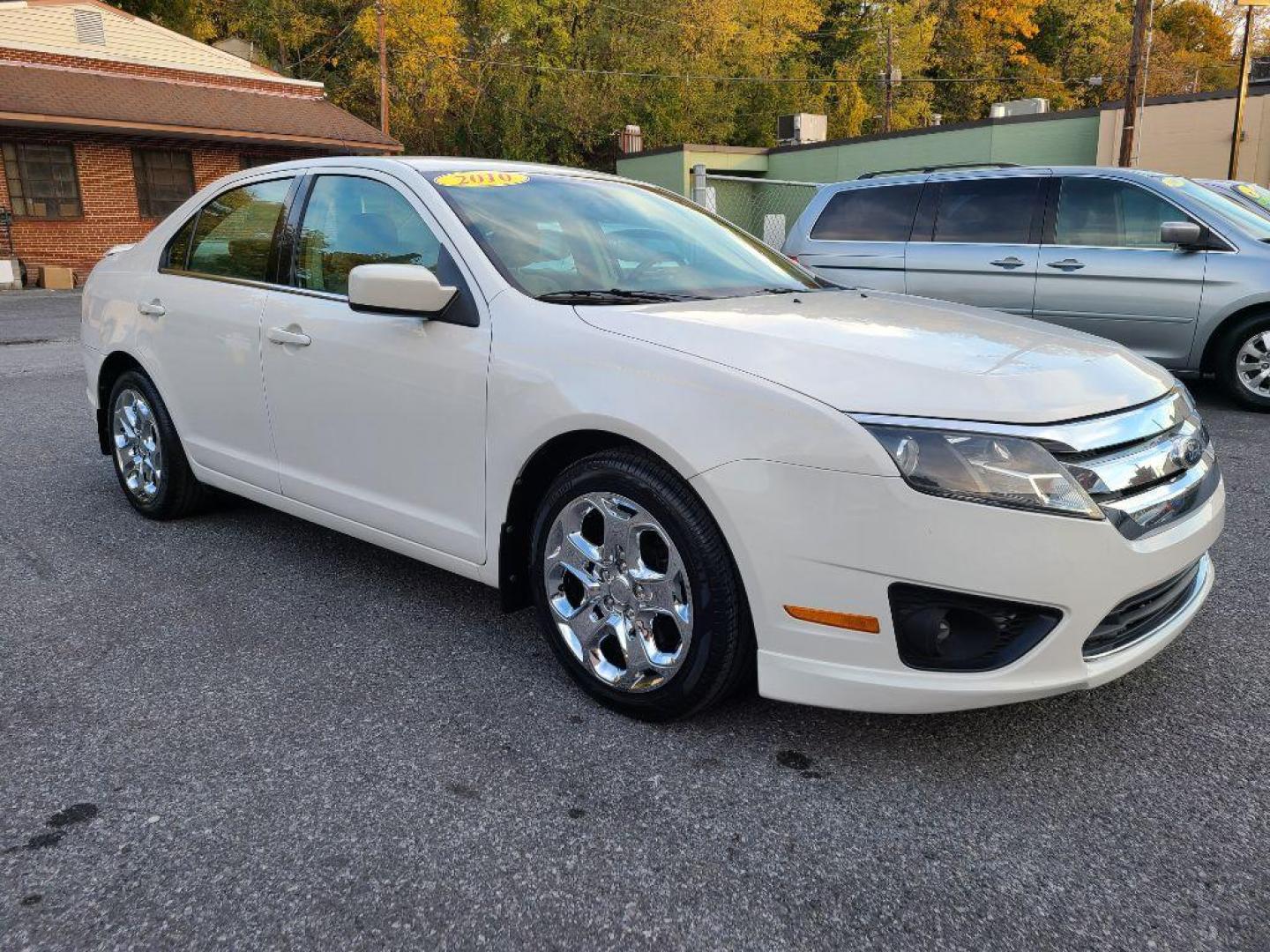 2010 WHITE FORD FUSION SE (3FAHP0HA7AR) with an 2.5L engine, Automatic transmission, located at 117 North Cameron Street, Harrisburg, PA, 17101, (717) 963-8962, 40.267021, -76.875351 - WE FINANCE!!! Good Credit/ Bad Credit/ No Credit - ALL Trade-Ins Welcomed!!! ***Guaranteed Credit Approval*** APPLY ONLINE or CALL us TODAY ;) Internet Prices and Marketplace Prices are SPECIAL discounted ***CASH DEALS*** Retail Prices are higher. Please call us to discuss your cash and finan - Photo#6