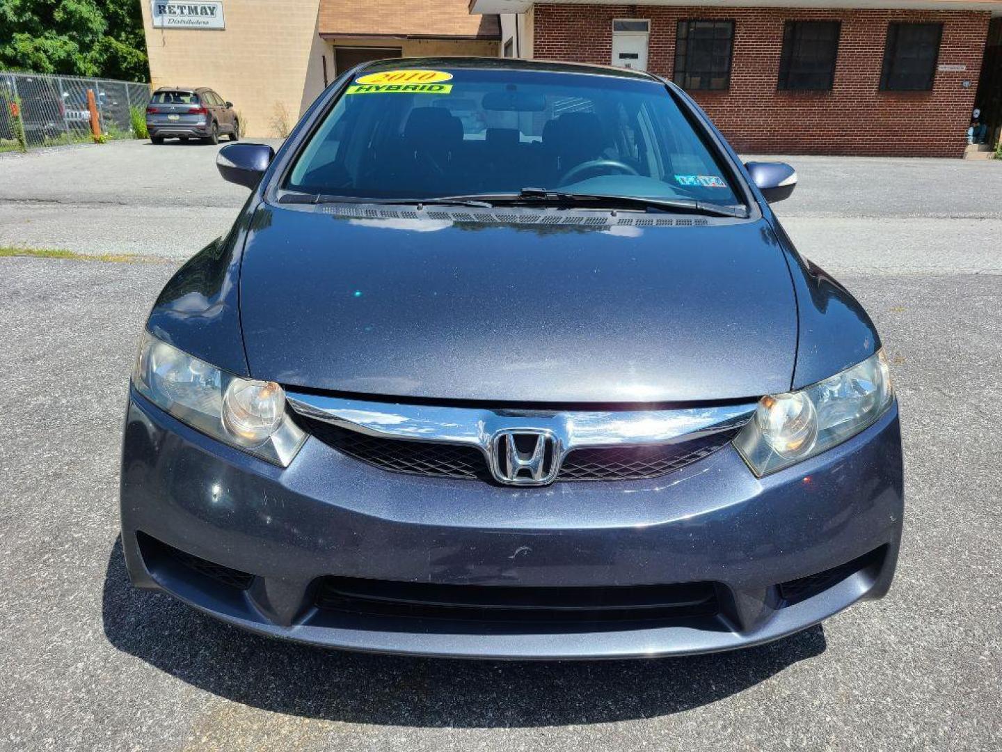 2010 GRAY HONDA CIVIC HYBRID (JHMFA3F2XAS) with an 1.3L engine, Continuously Variable transmission, located at 117 North Cameron Street, Harrisburg, PA, 17101, (717) 963-8962, 40.267021, -76.875351 - WE FINANCE!!! Good Credit/ Bad Credit/ No Credit - ALL Trade-Ins Welcomed!!! ***Guaranteed Credit Approval*** APPLY ONLINE or CALL us TODAY ;) Internet Prices and Marketplace Prices are SPECIAL discounted ***CASH DEALS*** Retail Prices are higher. Please call us to discuss your cash and finan - Photo#7