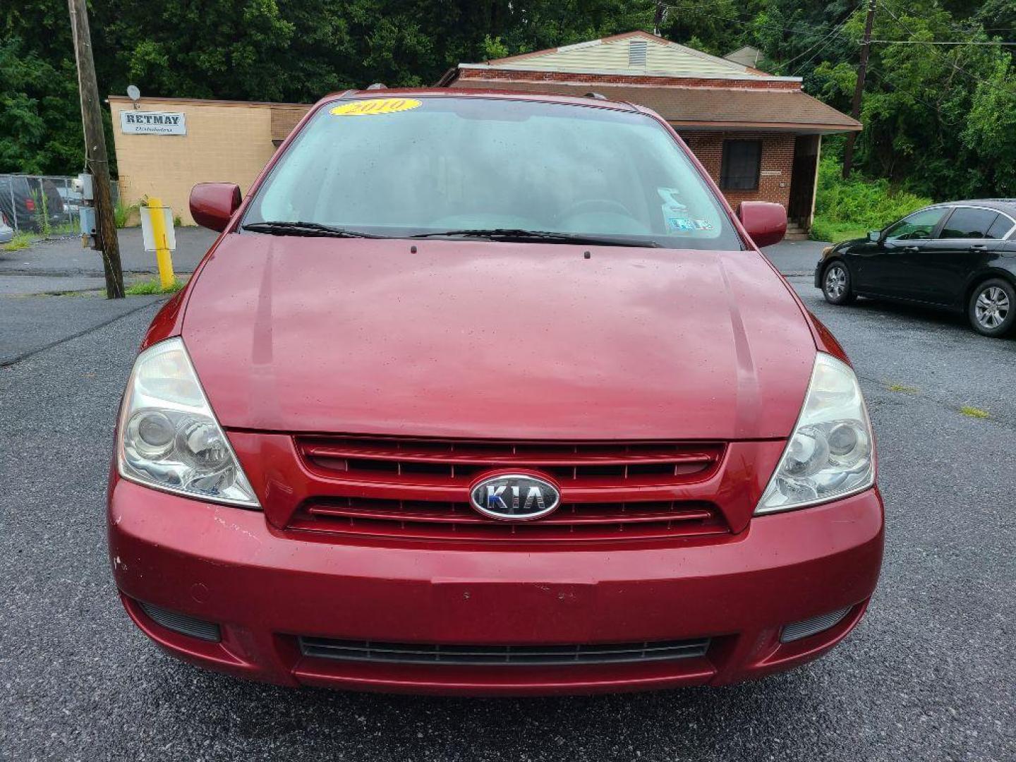 2010 RED KIA SEDONA LX (KNDMG4C32A6) with an 3.8L engine, 5-Speed Manual transmission, located at 117 North Cameron Street, Harrisburg, PA, 17101, (717) 963-8962, 40.267021, -76.875351 - WE FINANCE!!! Good Credit/ Bad Credit/ No Credit - ALL Trade-Ins Welcomed!!! ***Guaranteed Credit Approval*** APPLY ONLINE or CALL us TODAY ;) Internet Prices and Marketplace Prices are SPECIAL discounted ***CASH DEALS*** Retail Prices are higher. Please call us to discuss your cash and finan - Photo#7