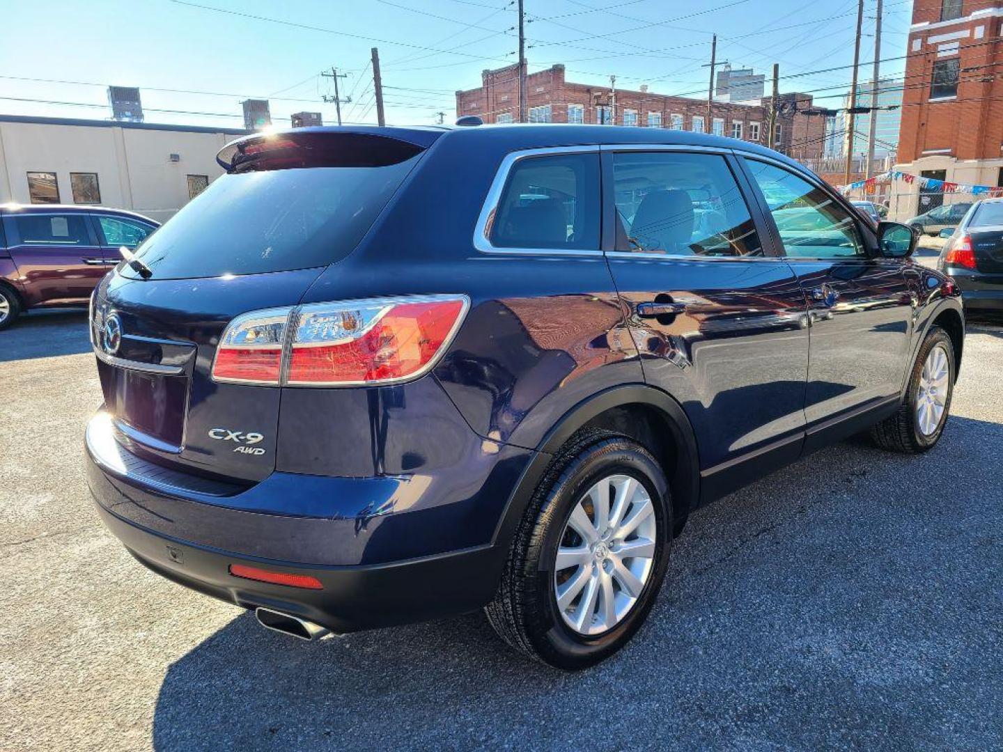 2010 BLUE MAZDA CX-9 TOURING AWD (JM3TB3MV2A0) with an 3.7L engine, Automatic transmission, located at 117 North Cameron Street, Harrisburg, PA, 17101, (717) 963-8962, 40.267021, -76.875351 - WE FINANCE!!! Good Credit/ Bad Credit/ No Credit - ALL Trade-Ins Welcomed!!! ***Guaranteed Credit Approval*** APPLY ONLINE or CALL us TODAY ;) Internet Prices and Marketplace Prices are SPECIAL discounted ***CASH DEALS*** Retail Prices are higher. Please call us to discuss your cash and finan - Photo#4