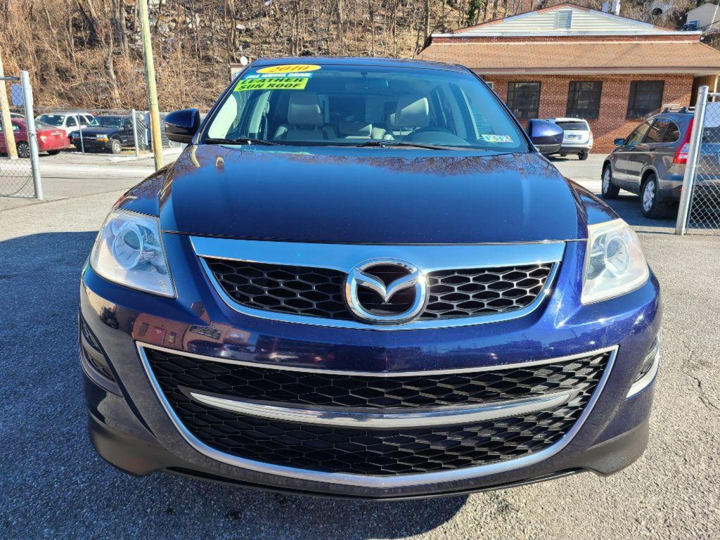 2010 BLUE MAZDA CX-9 TOURING AWD (JM3TB3MV2A0) with an 3.7L engine, Automatic transmission, located at 117 North Cameron Street, Harrisburg, PA, 17101, (717) 963-8962, 40.267021, -76.875351 - WE FINANCE!!! Good Credit/ Bad Credit/ No Credit - ALL Trade-Ins Welcomed!!! ***Guaranteed Credit Approval*** APPLY ONLINE or CALL us TODAY ;) Internet Prices and Marketplace Prices are SPECIAL discounted ***CASH DEALS*** Retail Prices are higher. Please call us to discuss your cash and finan - Photo#7