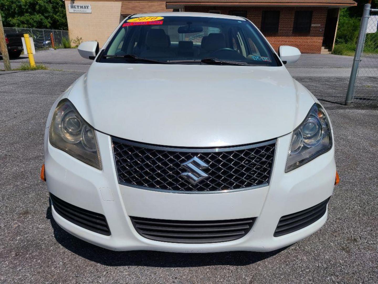 2010 WHITE SUZUKI KIZASHI S (JS2RF9A16A6) with an 2.4L engine, Continuously Variable transmission, located at 117 North Cameron Street, Harrisburg, PA, 17101, (717) 963-8962, 40.267021, -76.875351 - WE FINANCE!!! Good Credit/ Bad Credit/ No Credit - ALL Trade-Ins Welcomed!!! ***Guaranteed Credit Approval*** APPLY ONLINE or CALL us TODAY ;) Internet Prices and Marketplace Prices are SPECIAL discounted ***CASH DEALS*** Retail Prices are higher. Please call us to discuss your cash and finan - Photo#7