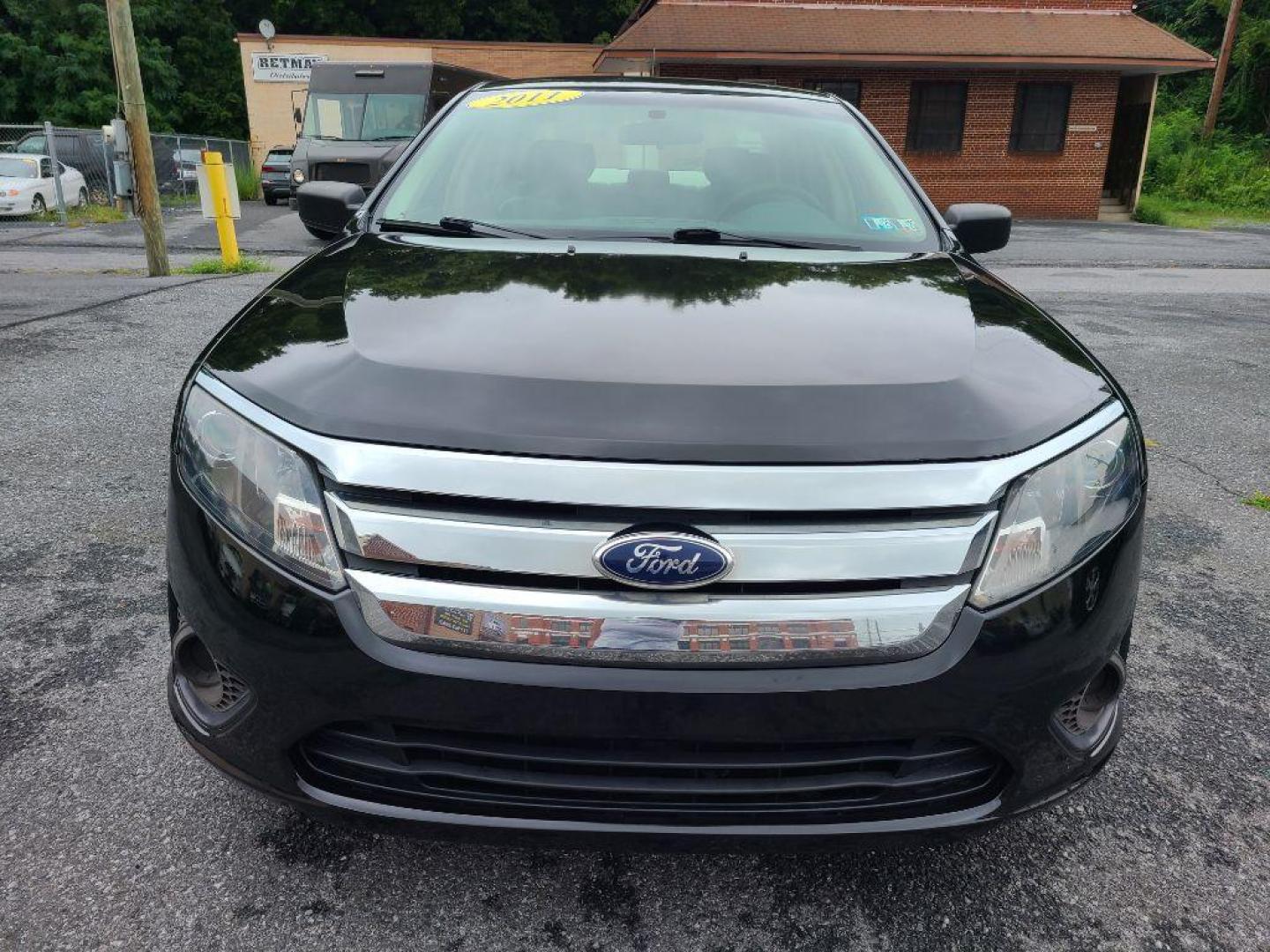 2011 BLACK FORD FUSION S (3FAHP0GAXBR) with an 2.5L engine, Automatic transmission, located at 117 North Cameron Street, Harrisburg, PA, 17101, (717) 963-8962, 40.267021, -76.875351 - Photo#7