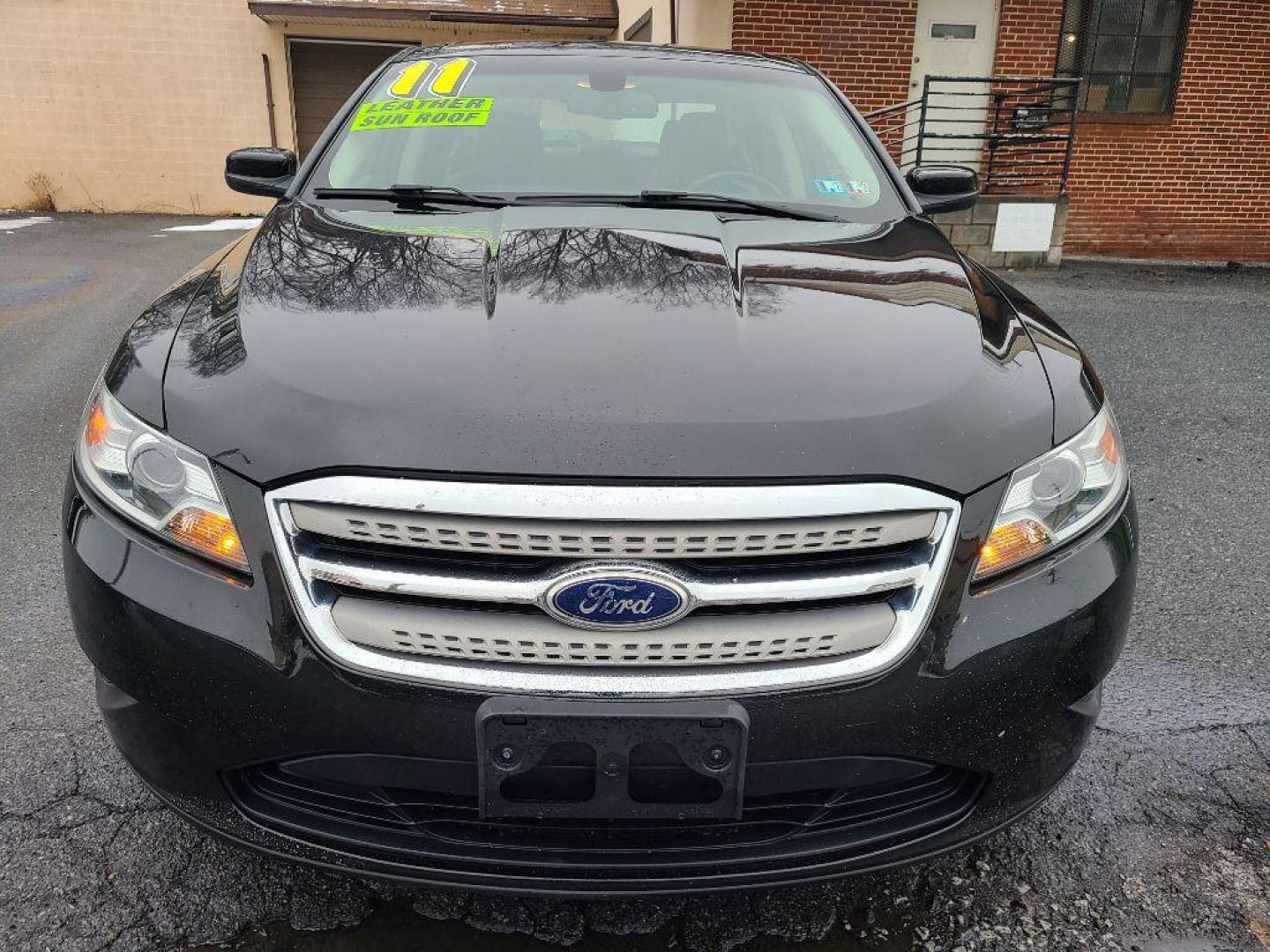 2011 BLACK FORD TAURUS SEL (1FAHP2EW6BG) with an 3.5L engine, Automatic transmission, located at 117 North Cameron Street, Harrisburg, PA, 17101, (717) 963-8962, 40.267021, -76.875351 - WE FINANCE!!! Good Credit/ Bad Credit/ No Credit - ALL Trade-Ins Welcomed!!! ***Guaranteed Credit Approval*** APPLY ONLINE or CALL us TODAY ;) Internet Prices and Marketplace Prices are SPECIAL discounted ***CASH DEALS*** Retail Prices are higher. Please call us to discuss your cash and finan - Photo#7