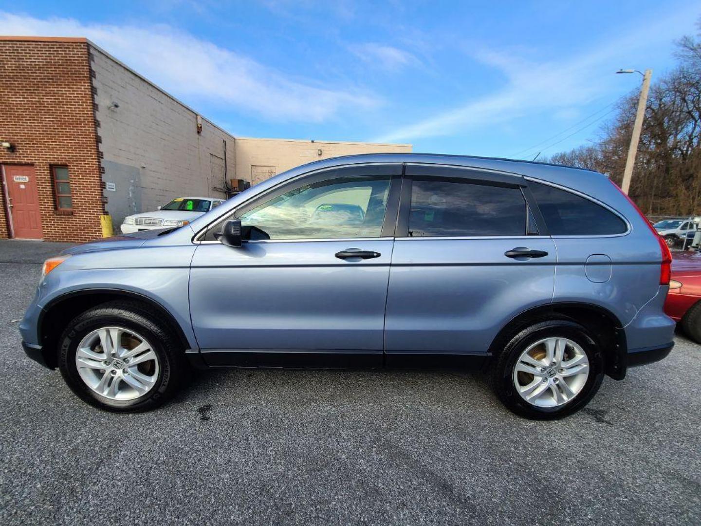 2011 BLUE HONDA CR-V EX (3CZRE4H54BG) with an 2.4L engine, Automatic transmission, located at 117 North Cameron Street, Harrisburg, PA, 17101, (717) 963-8962, 40.267021, -76.875351 - WE FINANCE!!! Good Credit/ Bad Credit/ No Credit - ALL Trade-Ins Welcomed!!! ***Guaranteed Credit Approval*** APPLY ONLINE or CALL us TODAY ;) Internet Prices and Marketplace Prices are SPECIAL discounted ***CASH DEALS*** Retail Prices are higher. Please call us to discuss your cash and finan - Photo#1