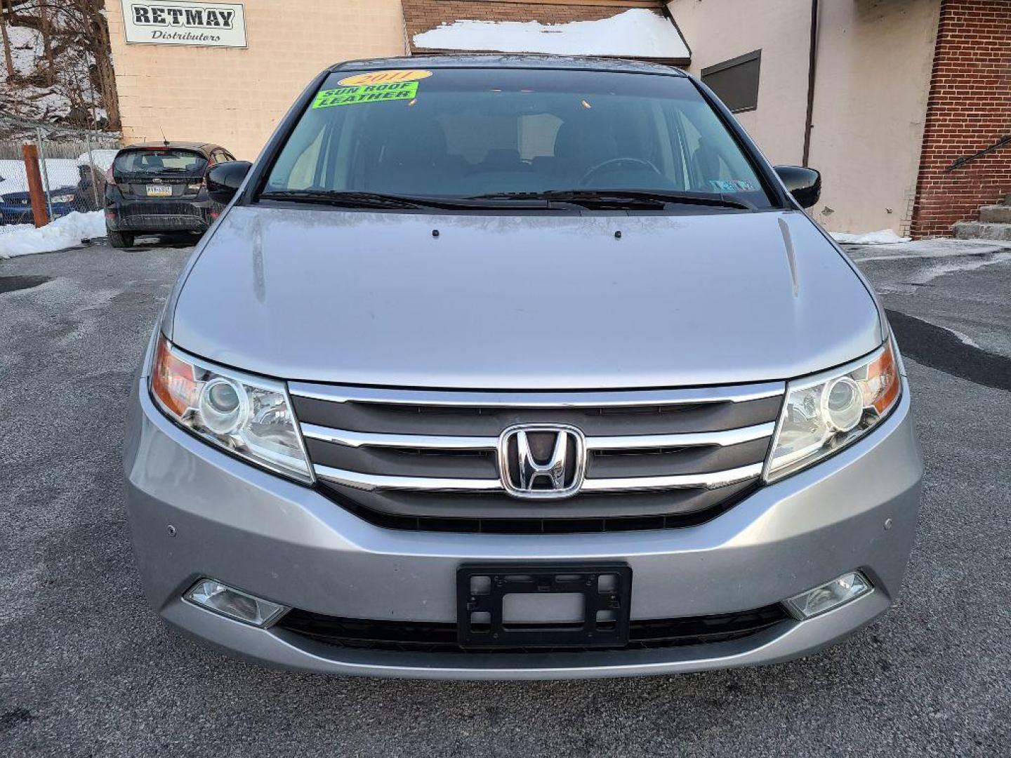 2011 SILVER HONDA ODYSSEY TOURING (5FNRL5H92BB) with an 3.5L engine, Automatic transmission, located at 117 North Cameron Street, Harrisburg, PA, 17101, (717) 963-8962, 40.267021, -76.875351 - WE FINANCE!!! Good Credit/ Bad Credit/ No Credit - ALL Trade-Ins Welcomed!!! ***Guaranteed Credit Approval*** APPLY ONLINE or CALL us TODAY ;) Internet Prices and Marketplace Prices are SPECIAL discounted ***CASH DEALS*** Retail Prices are higher. Please call us to discuss your cash and finan - Photo#7