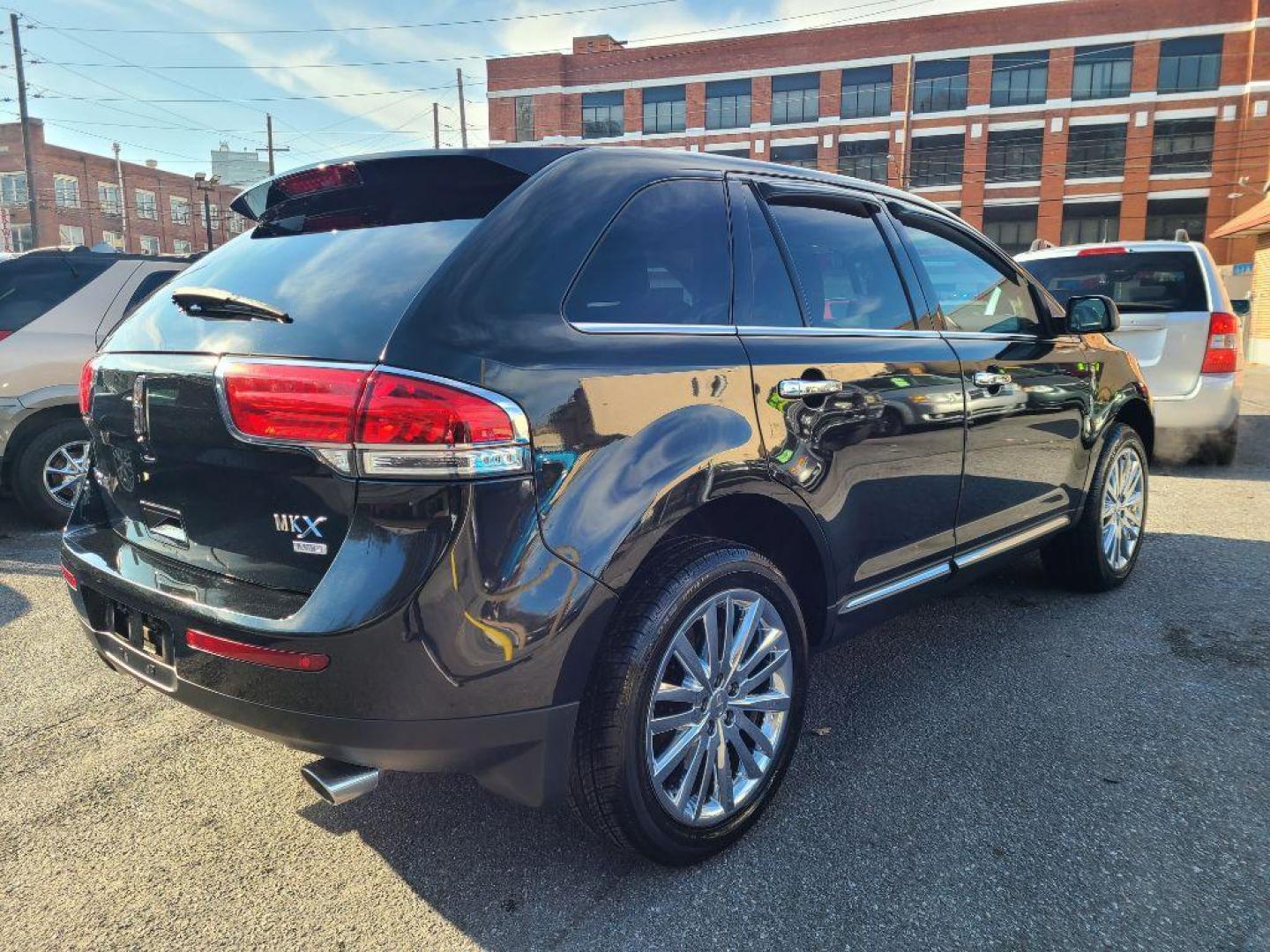 2011 BLACK LINCOLN MKX SUV (2LMDJ8JK7BB) with an 3.7L engine, Automatic transmission, located at 117 North Cameron Street, Harrisburg, PA, 17101, (717) 963-8962, 40.267021, -76.875351 - WE FINANCE!!! Good Credit/ Bad Credit/ No Credit - ALL Trade-Ins Welcomed!!! ***Guaranteed Credit Approval*** APPLY ONLINE or CALL us TODAY ;) Internet Prices and Marketplace Prices are SPECIAL discounted ***CASH DEALS*** Retail Prices are higher. Please call us to discuss your cash and finan - Photo#4