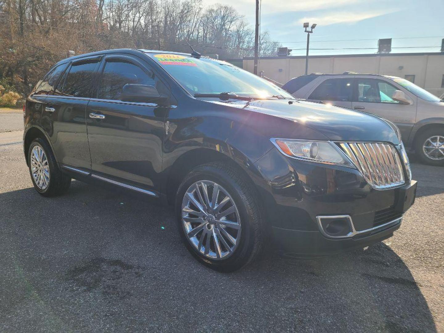 2011 BLACK LINCOLN MKX SUV (2LMDJ8JK7BB) with an 3.7L engine, Automatic transmission, located at 117 North Cameron Street, Harrisburg, PA, 17101, (717) 963-8962, 40.267021, -76.875351 - WE FINANCE!!! Good Credit/ Bad Credit/ No Credit - ALL Trade-Ins Welcomed!!! ***Guaranteed Credit Approval*** APPLY ONLINE or CALL us TODAY ;) Internet Prices and Marketplace Prices are SPECIAL discounted ***CASH DEALS*** Retail Prices are higher. Please call us to discuss your cash and finan - Photo#6