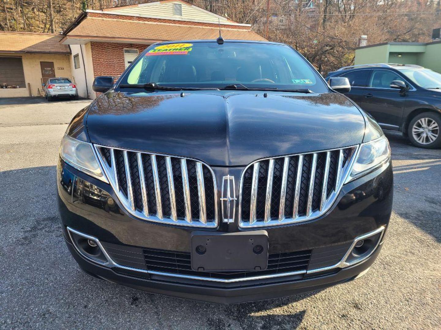 2011 BLACK LINCOLN MKX SUV (2LMDJ8JK7BB) with an 3.7L engine, Automatic transmission, located at 117 North Cameron Street, Harrisburg, PA, 17101, (717) 963-8962, 40.267021, -76.875351 - WE FINANCE!!! Good Credit/ Bad Credit/ No Credit - ALL Trade-Ins Welcomed!!! ***Guaranteed Credit Approval*** APPLY ONLINE or CALL us TODAY ;) Internet Prices and Marketplace Prices are SPECIAL discounted ***CASH DEALS*** Retail Prices are higher. Please call us to discuss your cash and finan - Photo#7