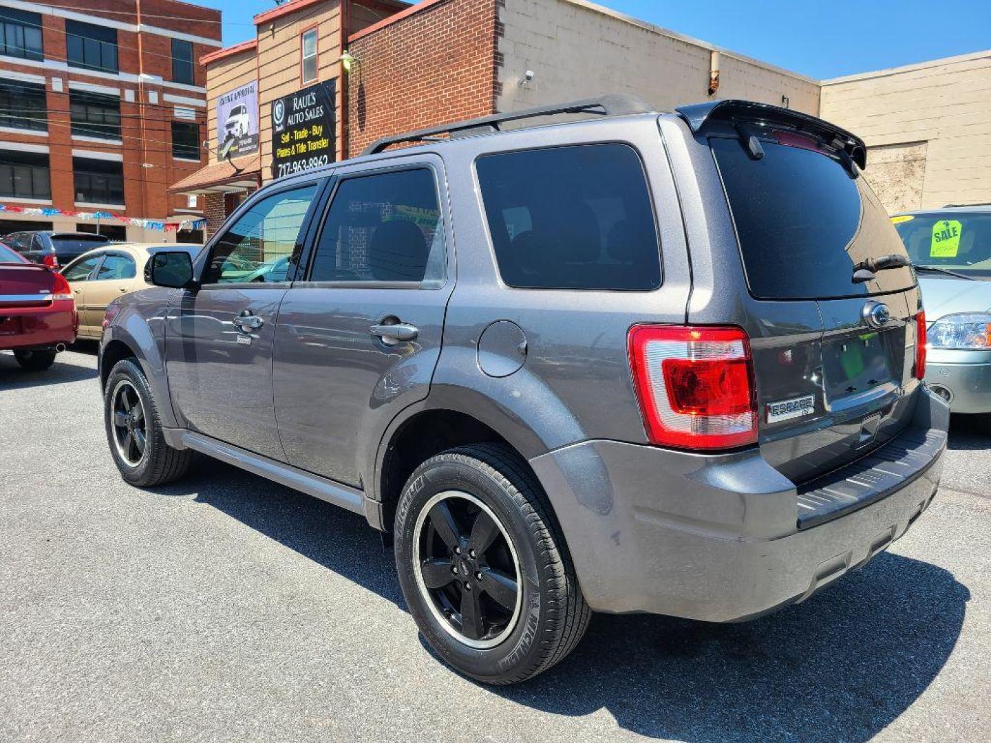 2012 GRAY FORD ESCAPE XLT (1FMCU9D74CK) with an 2.5L engine, Automatic transmission, located at 117 North Cameron Street, Harrisburg, PA, 17101, (717) 963-8962, 40.267021, -76.875351 - WE FINANCE!!! Good Credit/ Bad Credit/ No Credit - ALL Trade-Ins Welcomed!!! ***Guaranteed Credit Approval*** APPLY ONLINE or CALL us TODAY ;) Internet Prices and Marketplace Prices are SPECIAL discounted ***CASH DEALS*** Retail Prices are higher. Please call us to discuss your cash and finan - Photo#2