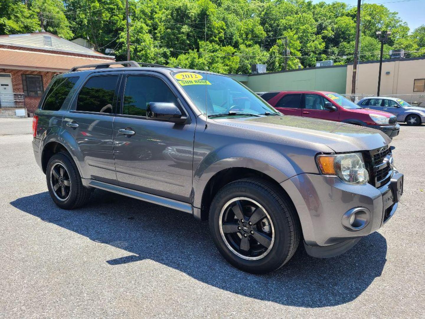 2012 GRAY FORD ESCAPE XLT (1FMCU9D74CK) with an 2.5L engine, Automatic transmission, located at 117 North Cameron Street, Harrisburg, PA, 17101, (717) 963-8962, 40.267021, -76.875351 - WE FINANCE!!! Good Credit/ Bad Credit/ No Credit - ALL Trade-Ins Welcomed!!! ***Guaranteed Credit Approval*** APPLY ONLINE or CALL us TODAY ;) Internet Prices and Marketplace Prices are SPECIAL discounted ***CASH DEALS*** Retail Prices are higher. Please call us to discuss your cash and finan - Photo#6