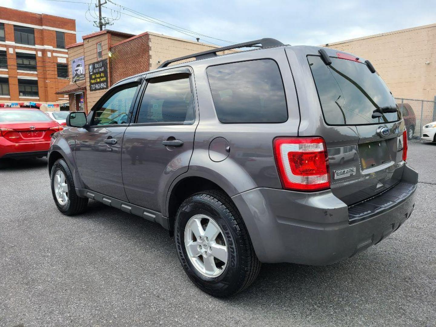 2012 GRAY FORD ESCAPE XLT (1FMCU0D78CK) with an 2.5L engine, Automatic transmission, located at 117 North Cameron Street, Harrisburg, PA, 17101, (717) 963-8962, 40.267021, -76.875351 - WE FINANCE!!! Good Credit/ Bad Credit/ No Credit - ALL Trade-Ins Welcomed!!! ***Guaranteed Credit Approval*** APPLY ONLINE or CALL us TODAY ;) Internet Prices and Marketplace Prices are SPECIAL discounted ***CASH DEALS*** Retail Prices are higher. Please call us to discuss your cash and finan - Photo#2