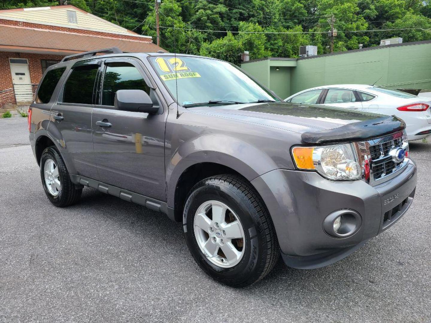 2012 GRAY FORD ESCAPE XLT (1FMCU0D78CK) with an 2.5L engine, Automatic transmission, located at 117 North Cameron Street, Harrisburg, PA, 17101, (717) 963-8962, 40.267021, -76.875351 - WE FINANCE!!! Good Credit/ Bad Credit/ No Credit - ALL Trade-Ins Welcomed!!! ***Guaranteed Credit Approval*** APPLY ONLINE or CALL us TODAY ;) Internet Prices and Marketplace Prices are SPECIAL discounted ***CASH DEALS*** Retail Prices are higher. Please call us to discuss your cash and finan - Photo#6