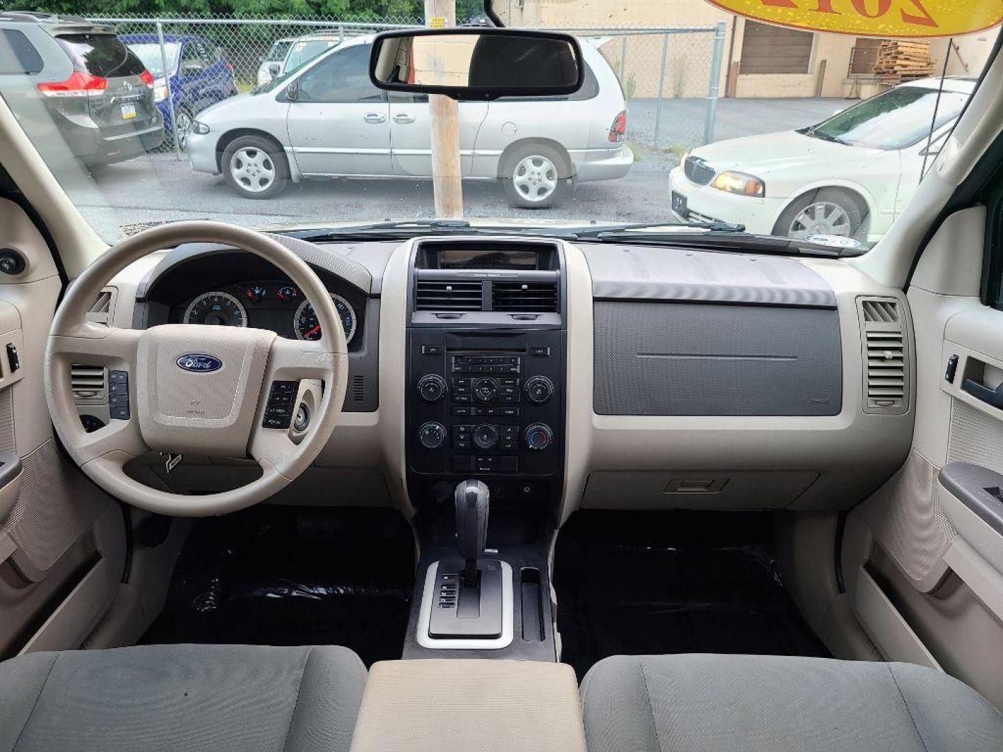 2012 GOLD FORD ESCAPE XLS (1FMCU0C73CK) with an 2.5L engine, Automatic transmission, located at 7981 Paxton Street, Harrisburg, PA, 17111, (717) 561-2926, 40.261490, -76.749229 - WE FINANCE!!! Good Credit/ Bad Credit/ No Credit - ALL Trade-Ins Welcomed!!! ***Guaranteed Credit Approval*** APPLY ONLINE or CALL us TODAY ;) Internet Prices and Marketplace Prices are SPECIAL discounted ***CASH DEALS*** Retail Prices are higher. Please call us to discuss your cash and finan - Photo#9