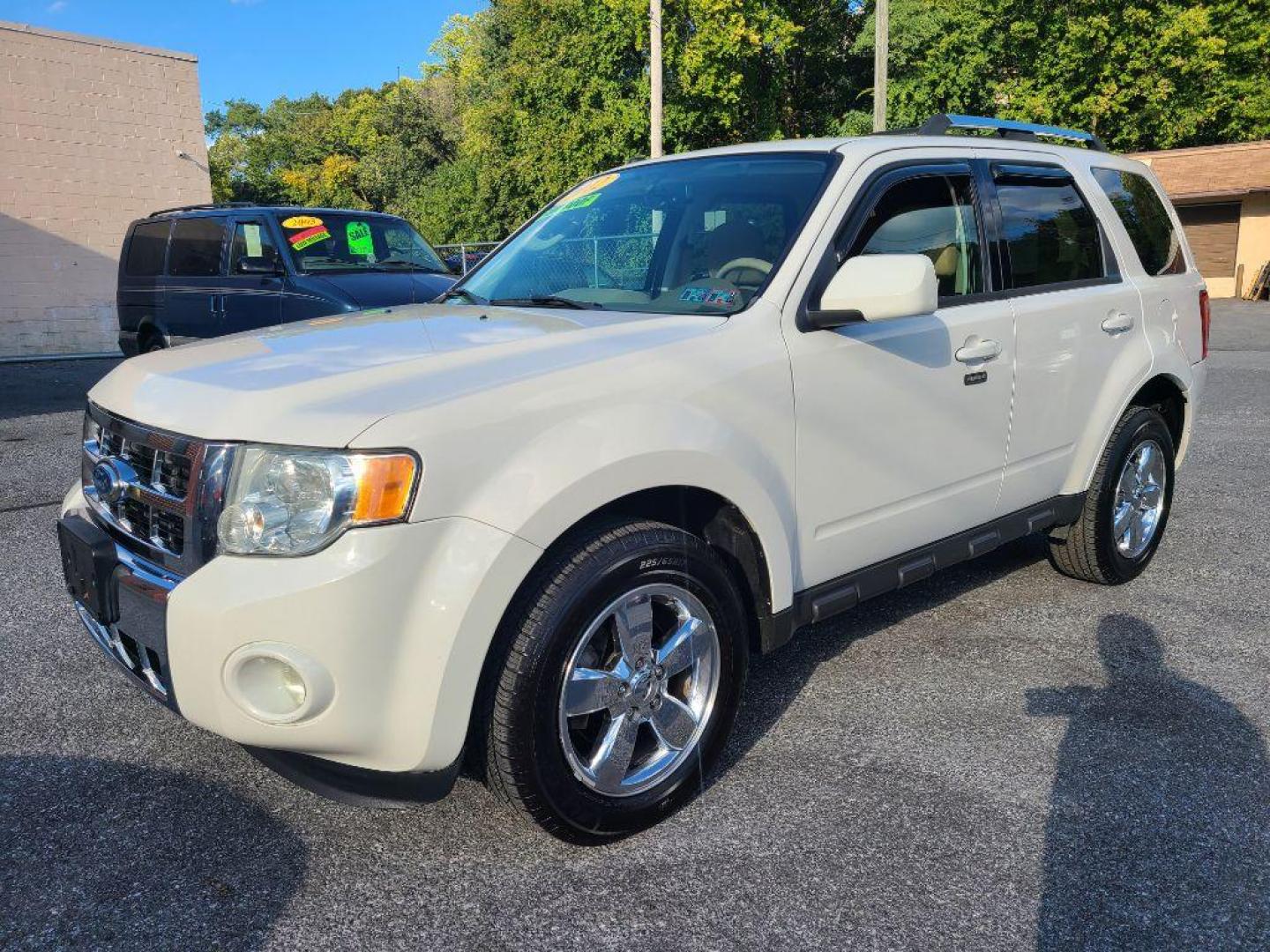 2012 WHITE FORD ESCAPE LIMITED (1FMCU0EG8CK) with an 3.0L engine, Automatic transmission, located at 7981 Paxton Street, Harrisburg, PA, 17111, (717) 561-2926, 40.261490, -76.749229 - WE FINANCE!!! Good Credit/ Bad Credit/ No Credit - ALL Trade-Ins Welcomed!!! ***Guaranteed Credit Approval*** APPLY ONLINE or CALL us TODAY ;) Internet Prices and Marketplace Prices are SPECIAL discounted ***CASH DEALS*** Retail Prices are higher. Please call us to discuss your cash and finan - Photo#0