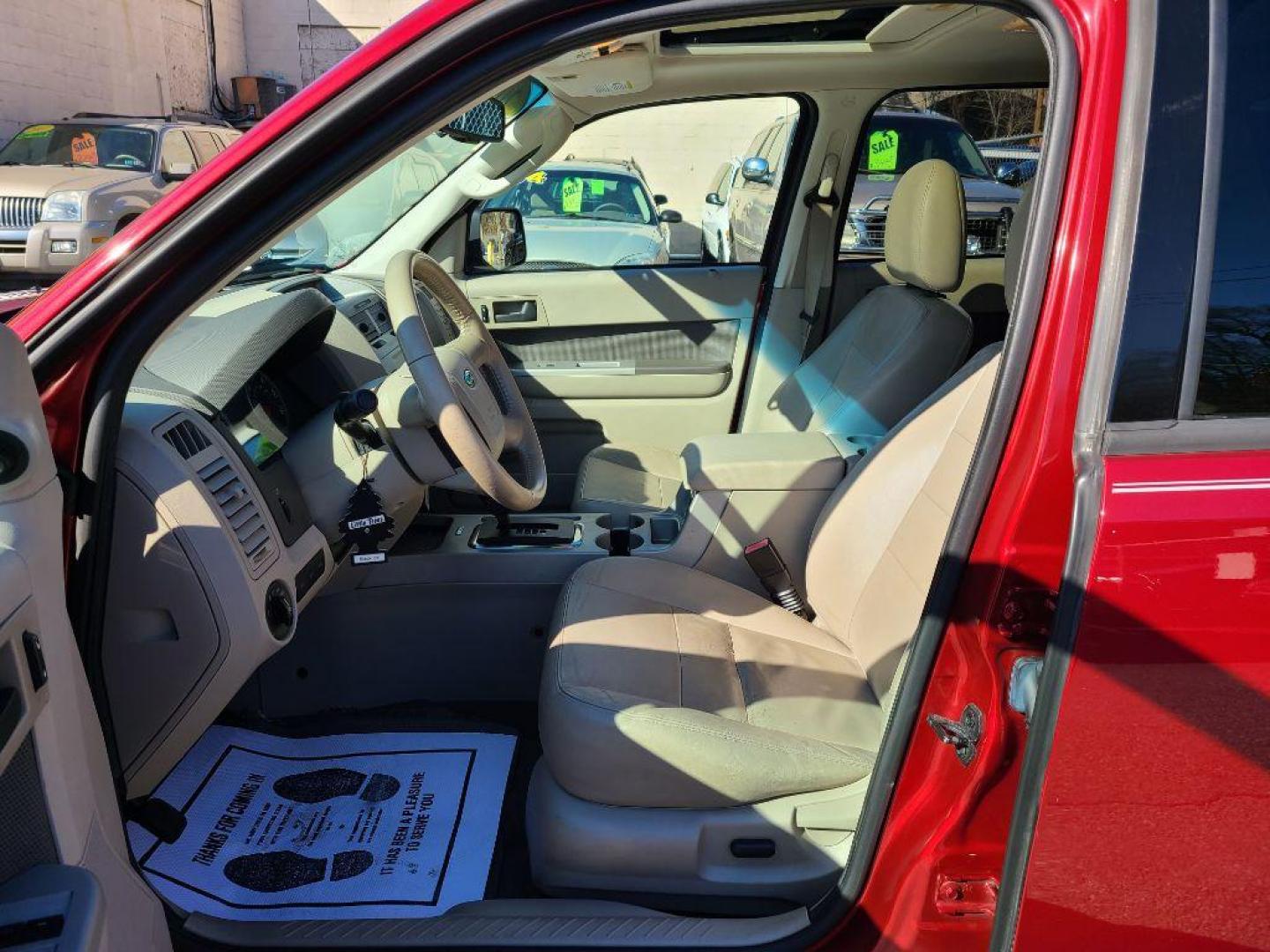 2012 RED FORD ESCAPE XLT (1FMCU0D74CK) with an 2.5L engine, Automatic transmission, located at 7981 Paxton Street, Harrisburg, PA, 17111, (717) 561-2926, 40.261490, -76.749229 - Photo#10