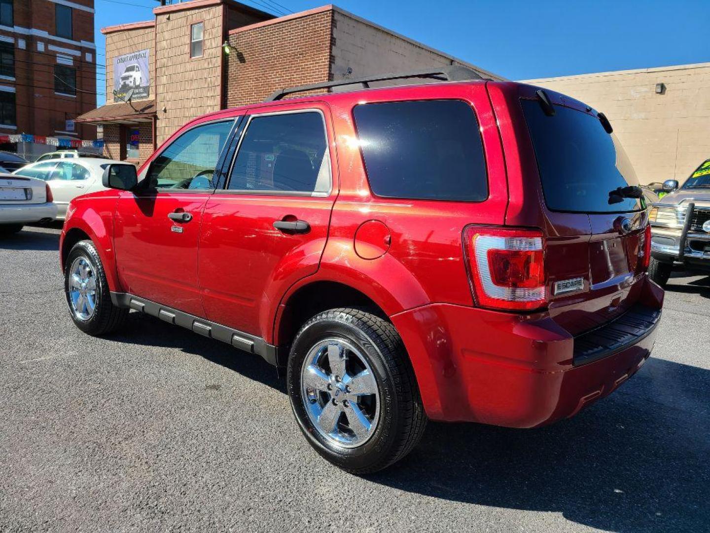 2012 RED FORD ESCAPE XLT (1FMCU0D74CK) with an 2.5L engine, Automatic transmission, located at 7981 Paxton Street, Harrisburg, PA, 17111, (717) 561-2926, 40.261490, -76.749229 - Photo#2