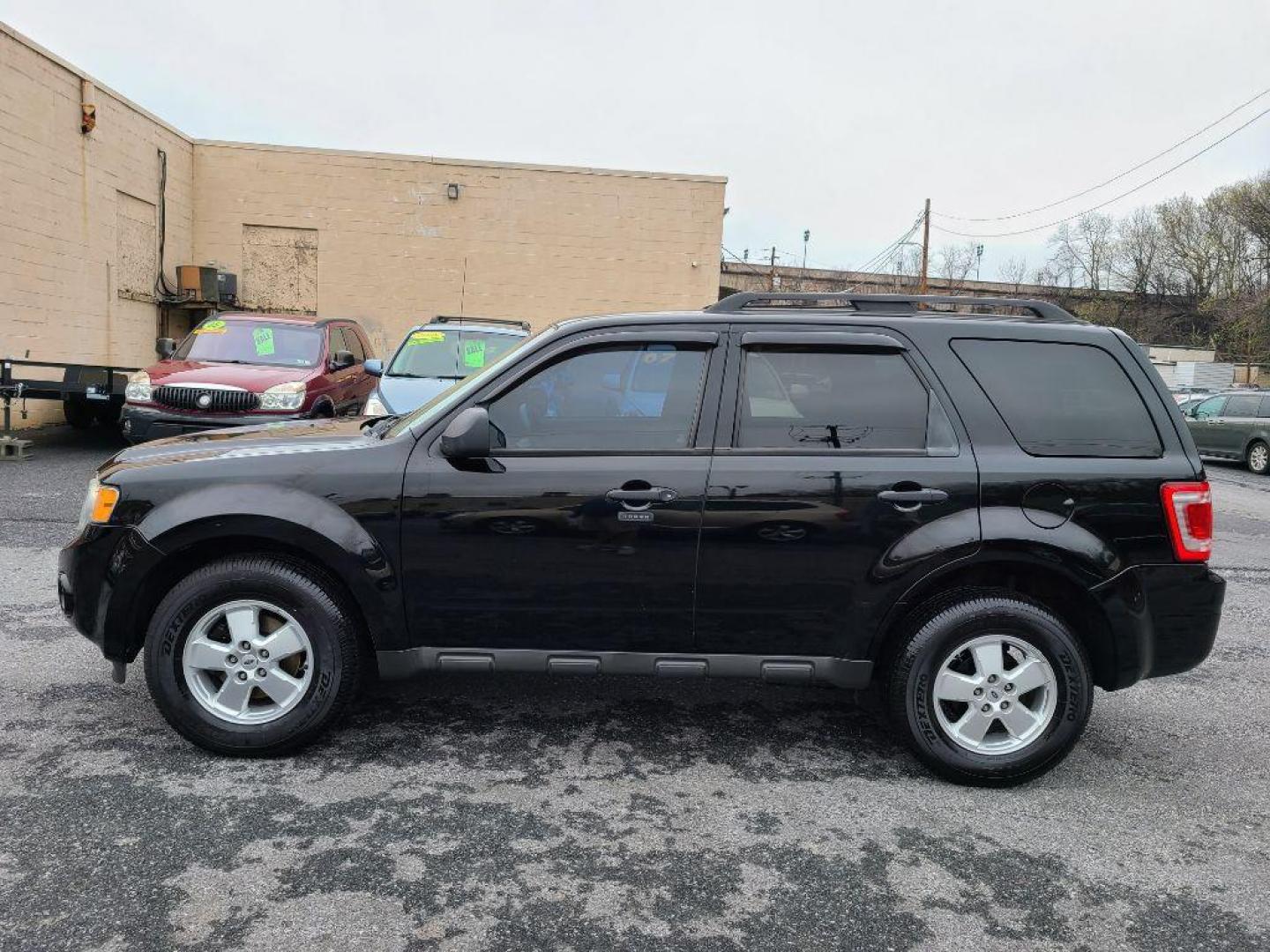 2012 BLACK FORD ESCAPE XLT (1FMCU9D74CK) with an 2.5L engine, Automatic transmission, located at 117 North Cameron Street, Harrisburg, PA, 17101, (717) 963-8962, 40.267021, -76.875351 - WE FINANCE!!! Good Credit/ Bad Credit/ No Credit - ALL Trade-Ins Welcomed!!! ***Guaranteed Credit Approval*** APPLY ONLINE or CALL us TODAY ;) Internet Prices and Marketplace Prices are SPECIAL discounted ***CASH DEALS*** Retail Prices are higher. Please call us to discuss your cash and finan - Photo#1