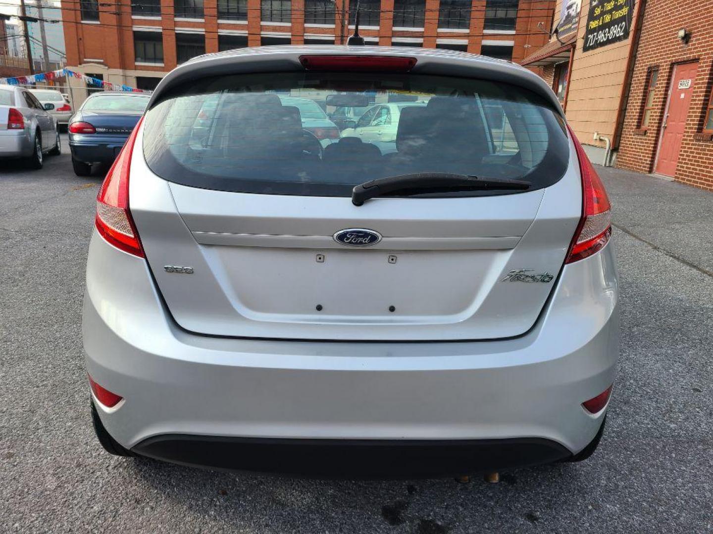 2012 SILVER FORD FIESTA SES (3FADP4FJ3CM) with an 1.6L engine, Automatic transmission, located at 117 North Cameron Street, Harrisburg, PA, 17101, (717) 963-8962, 40.267021, -76.875351 - WE FINANCE!!! Good Credit/ Bad Credit/ No Credit - ALL Trade-Ins Welcomed!!! ***Guaranteed Credit Approval*** APPLY ONLINE or CALL us TODAY ;) Internet Prices and Marketplace Prices are SPECIAL discounted ***CASH DEALS*** Retail Prices are higher. Please call us to discuss your cash and finan - Photo#3