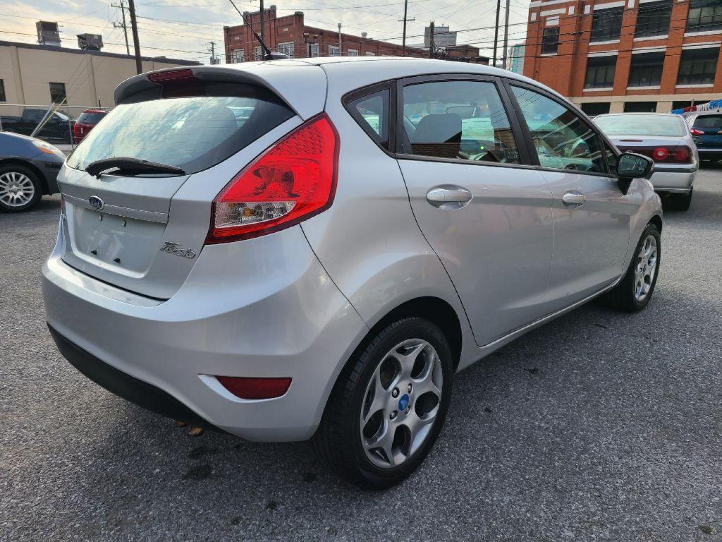 2012 SILVER FORD FIESTA SES (3FADP4FJ3CM) with an 1.6L engine, Automatic transmission, located at 117 North Cameron Street, Harrisburg, PA, 17101, (717) 963-8962, 40.267021, -76.875351 - WE FINANCE!!! Good Credit/ Bad Credit/ No Credit - ALL Trade-Ins Welcomed!!! ***Guaranteed Credit Approval*** APPLY ONLINE or CALL us TODAY ;) Internet Prices and Marketplace Prices are SPECIAL discounted ***CASH DEALS*** Retail Prices are higher. Please call us to discuss your cash and finan - Photo#4