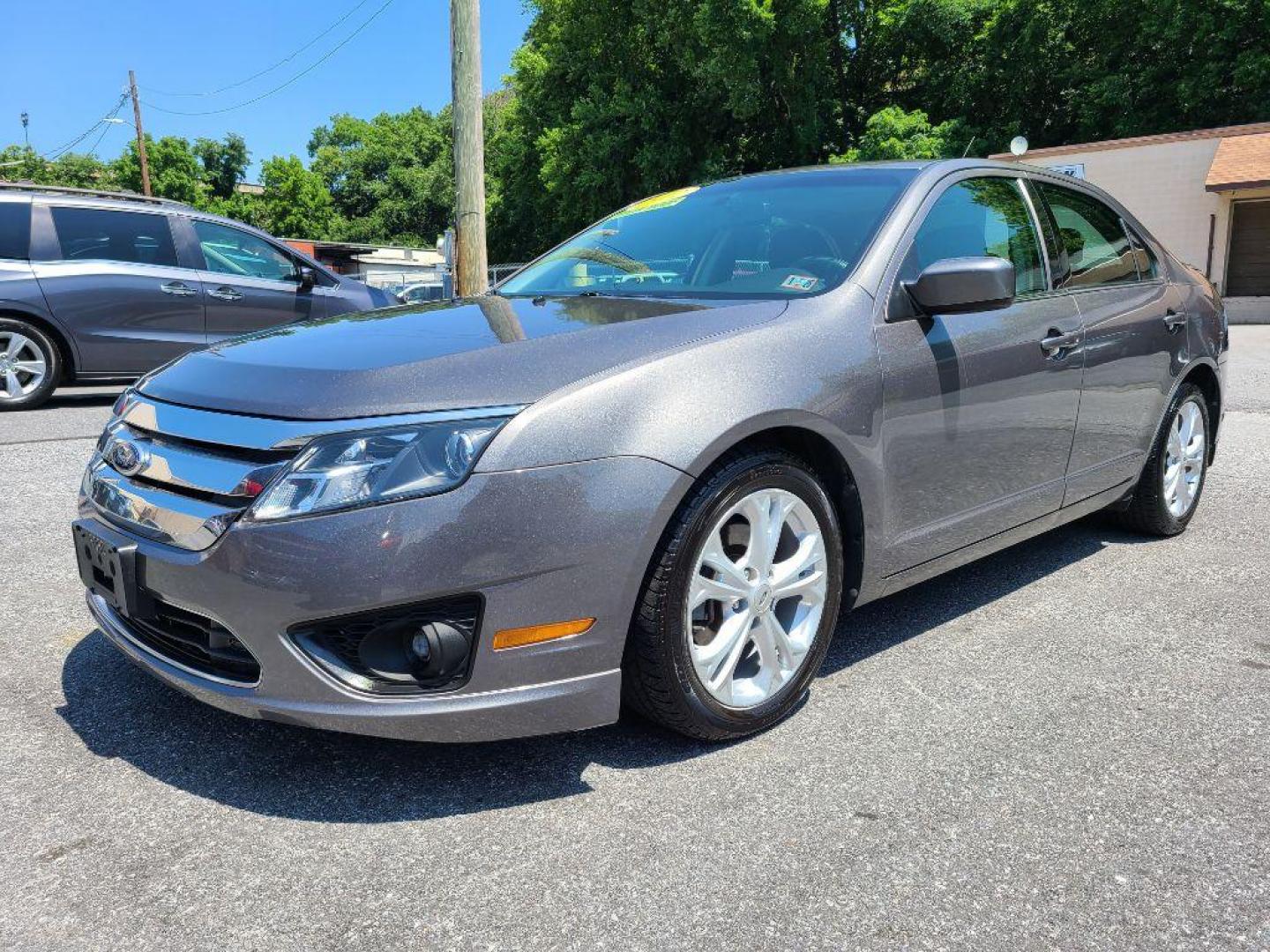 2012 GRAY FORD FUSION SE (3FAHP0HA0CR) with an 2.5L engine, Automatic transmission, located at 117 North Cameron Street, Harrisburg, PA, 17101, (717) 963-8962, 40.267021, -76.875351 - WE FINANCE!!! Good Credit/ Bad Credit/ No Credit - ALL Trade-Ins Welcomed!!! ***Guaranteed Credit Approval*** APPLY ONLINE or CALL us TODAY ;) Internet Prices and Marketplace Prices are SPECIAL discounted ***CASH DEALS*** Retail Prices are higher. Please call us to discuss your cash and finan - Photo#0