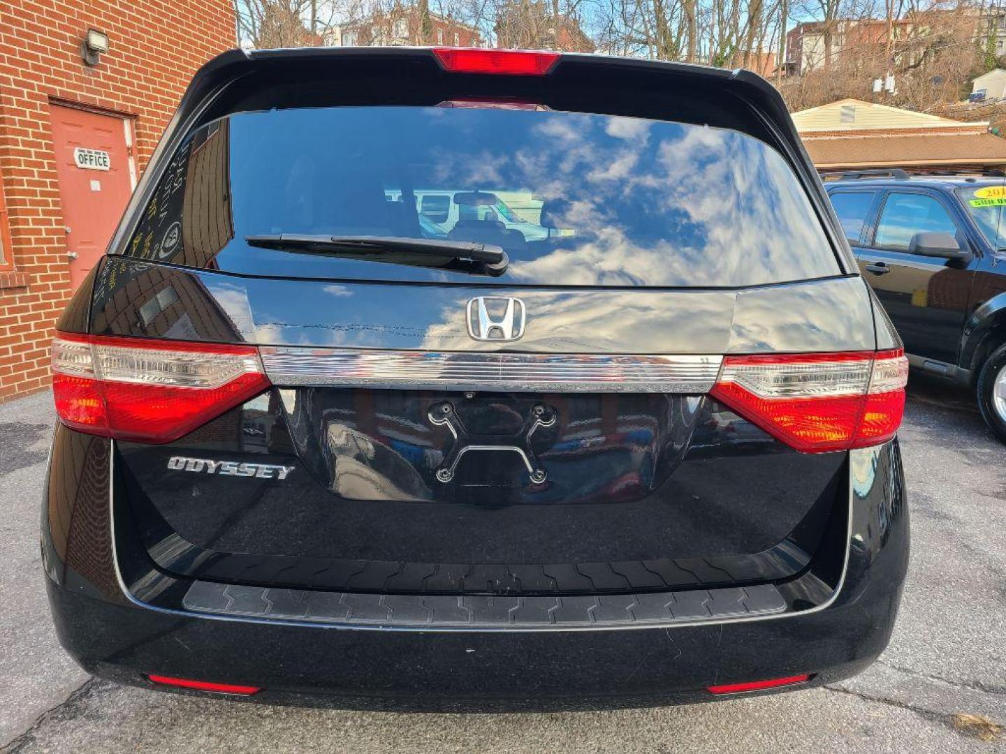 2012 BLACK HONDA ODYSSEY EXL (5FNRL5H69CB) with an 3.5L engine, Automatic transmission, located at 7981 Paxton Street, Harrisburg, PA, 17111, (717) 561-2926, 40.261490, -76.749229 - WE FINANCE!!! Good Credit/ Bad Credit/ No Credit - ALL Trade-Ins Welcomed!!! ***Guaranteed Credit Approval*** APPLY ONLINE or CALL us TODAY ;) Internet Prices and Marketplace Prices are SPECIAL discounted ***CASH DEALS*** Retail Prices are higher. Please call us to discuss your cash and finan - Photo#3