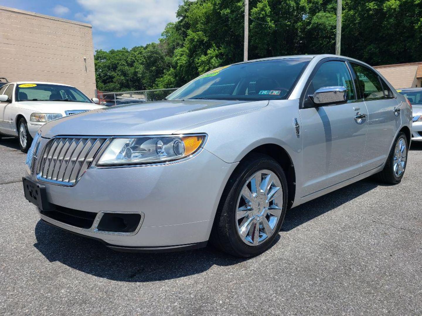 2012 SILVER LINCOLN MKZ SDN (3LNHL2JC8CR) with an 3.5L engine, Automatic transmission, located at 117 North Cameron Street, Harrisburg, PA, 17101, (717) 963-8962, 40.267021, -76.875351 - WE FINANCE!!! Good Credit/ Bad Credit/ No Credit - ALL Trade-Ins Welcomed!!! ***Guaranteed Credit Approval*** APPLY ONLINE or CALL us TODAY ;) Internet Prices and Marketplace Prices are SPECIAL discounted ***CASH DEALS*** Retail Prices are higher. Please call us to discuss your cash and finan - Photo#0