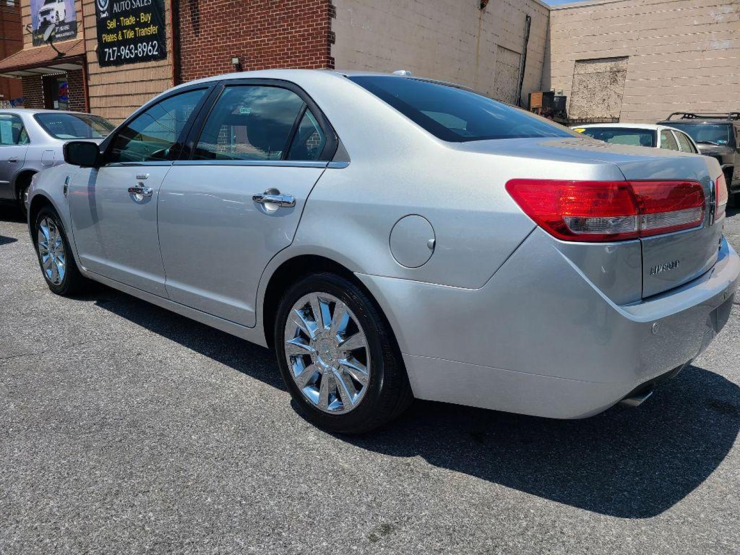 2012 SILVER LINCOLN MKZ SDN (3LNHL2JC8CR) with an 3.5L engine, Automatic transmission, located at 117 North Cameron Street, Harrisburg, PA, 17101, (717) 963-8962, 40.267021, -76.875351 - WE FINANCE!!! Good Credit/ Bad Credit/ No Credit - ALL Trade-Ins Welcomed!!! ***Guaranteed Credit Approval*** APPLY ONLINE or CALL us TODAY ;) Internet Prices and Marketplace Prices are SPECIAL discounted ***CASH DEALS*** Retail Prices are higher. Please call us to discuss your cash and finan - Photo#2