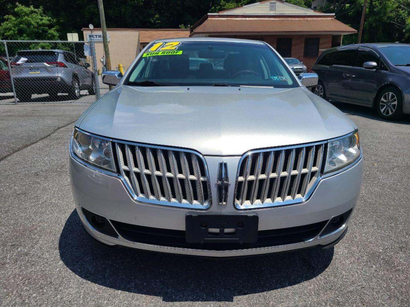 2012 SILVER LINCOLN MKZ SDN (3LNHL2JC8CR) with an 3.5L engine, Automatic transmission, located at 117 North Cameron Street, Harrisburg, PA, 17101, (717) 963-8962, 40.267021, -76.875351 - WE FINANCE!!! Good Credit/ Bad Credit/ No Credit - ALL Trade-Ins Welcomed!!! ***Guaranteed Credit Approval*** APPLY ONLINE or CALL us TODAY ;) Internet Prices and Marketplace Prices are SPECIAL discounted ***CASH DEALS*** Retail Prices are higher. Please call us to discuss your cash and finan - Photo#7