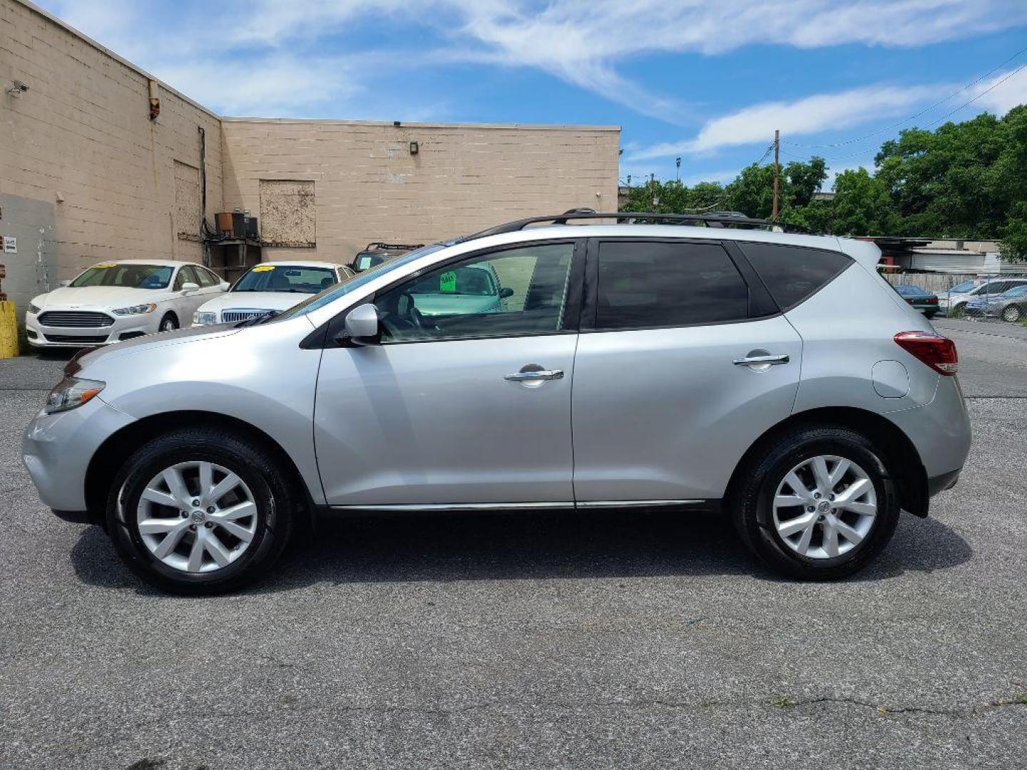 2012 SILVER NISSAN MURANO SL (JN8AZ1MW2CW) with an 3.5L engine, Continuously Variable transmission, located at 117 North Cameron Street, Harrisburg, PA, 17101, (717) 963-8962, 40.267021, -76.875351 - WE FINANCE!!! Good Credit/ Bad Credit/ No Credit - ALL Trade-Ins Welcomed!!! ***Guaranteed Credit Approval*** APPLY ONLINE or CALL us TODAY ;) Internet Prices and Marketplace Prices are SPECIAL discounted ***CASH DEALS*** Retail Prices are higher. Please call us to discuss your cash and finan - Photo#1