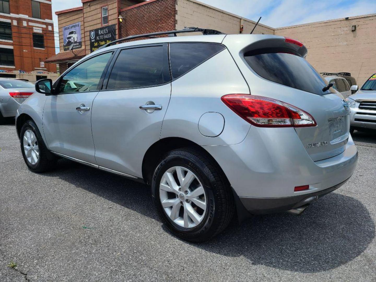 2012 SILVER NISSAN MURANO SL (JN8AZ1MW2CW) with an 3.5L engine, Continuously Variable transmission, located at 117 North Cameron Street, Harrisburg, PA, 17101, (717) 963-8962, 40.267021, -76.875351 - WE FINANCE!!! Good Credit/ Bad Credit/ No Credit - ALL Trade-Ins Welcomed!!! ***Guaranteed Credit Approval*** APPLY ONLINE or CALL us TODAY ;) Internet Prices and Marketplace Prices are SPECIAL discounted ***CASH DEALS*** Retail Prices are higher. Please call us to discuss your cash and finan - Photo#2