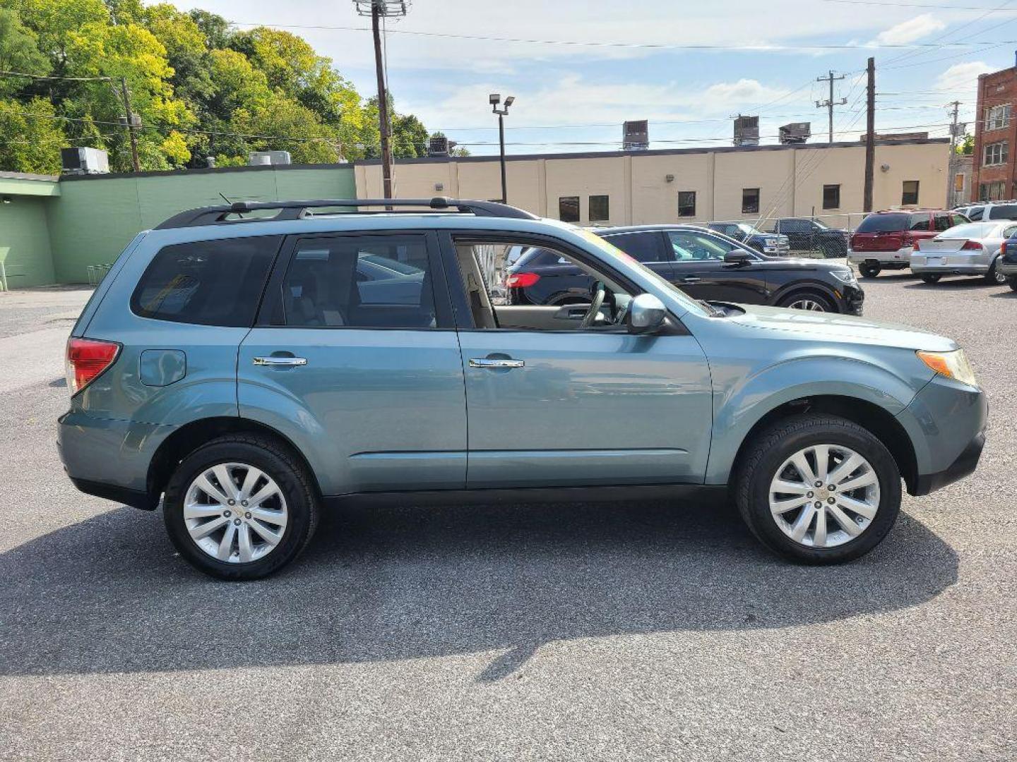 2012 GREEN SUBARU FORESTER 2.5X PREMIUM (JF2SHADCXCH) with an 2.5L engine, Automatic transmission, located at 7981 Paxton Street, Harrisburg, PA, 17111, (717) 561-2926, 40.261490, -76.749229 - WE FINANCE!!! Good Credit/ Bad Credit/ No Credit - ALL Trade-Ins Welcomed!!! ***Guaranteed Credit Approval*** APPLY ONLINE or CALL us TODAY ;) Internet Prices and Marketplace Prices are SPECIAL discounted ***CASH DEALS*** Retail Prices are higher. Please call us to discuss your cash and finan - Photo#5