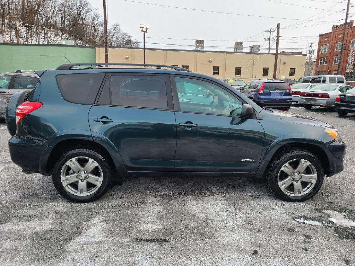 2012 BLACK TOYOTA RAV4 SPORT (2T3RF4DVXCW) with an 2.5L engine, Automatic transmission, located at 117 North Cameron Street, Harrisburg, PA, 17101, (717) 963-8962, 40.267021, -76.875351 - WE FINANCE!!! Good Credit/ Bad Credit/ No Credit - ALL Trade-Ins Welcomed!!! ***Guaranteed Credit Approval*** APPLY ONLINE or CALL us TODAY ;) Internet Prices and Marketplace Prices are SPECIAL discounted ***CASH DEALS*** Retail Prices are higher. Please call us to discuss your cash and finan - Photo#5