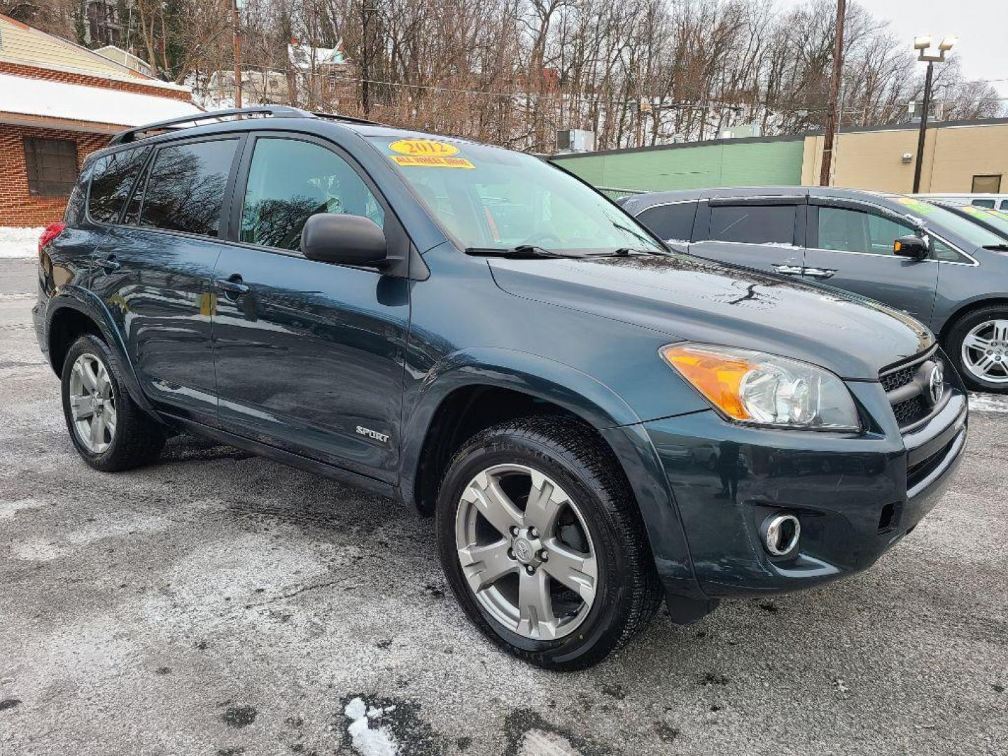 2012 BLACK TOYOTA RAV4 SPORT (2T3RF4DVXCW) with an 2.5L engine, Automatic transmission, located at 117 North Cameron Street, Harrisburg, PA, 17101, (717) 963-8962, 40.267021, -76.875351 - WE FINANCE!!! Good Credit/ Bad Credit/ No Credit - ALL Trade-Ins Welcomed!!! ***Guaranteed Credit Approval*** APPLY ONLINE or CALL us TODAY ;) Internet Prices and Marketplace Prices are SPECIAL discounted ***CASH DEALS*** Retail Prices are higher. Please call us to discuss your cash and finan - Photo#6