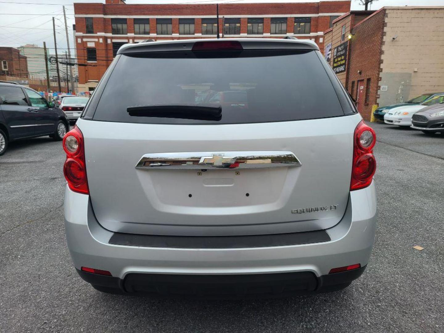 2013 SILVER CHEVROLET EQUINOX LT (2GNALPEKXD1) with an 2.4L engine, Automatic transmission, located at 117 North Cameron Street, Harrisburg, PA, 17101, (717) 963-8962, 40.267021, -76.875351 - WE FINANCE!!! Good Credit/ Bad Credit/ No Credit - ALL Trade-Ins Welcomed!!! ***Guaranteed Credit Approval*** APPLY ONLINE or CALL us TODAY ;) Internet Prices and Marketplace Prices are SPECIAL discounted ***CASH DEALS*** Retail Prices are higher. Please call us to discuss your cash and finan - Photo#3