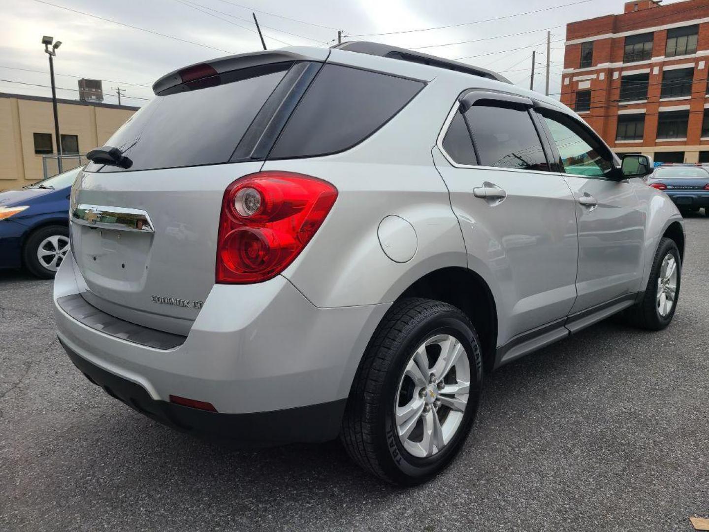 2013 SILVER CHEVROLET EQUINOX LT (2GNALPEKXD1) with an 2.4L engine, Automatic transmission, located at 117 North Cameron Street, Harrisburg, PA, 17101, (717) 963-8962, 40.267021, -76.875351 - WE FINANCE!!! Good Credit/ Bad Credit/ No Credit - ALL Trade-Ins Welcomed!!! ***Guaranteed Credit Approval*** APPLY ONLINE or CALL us TODAY ;) Internet Prices and Marketplace Prices are SPECIAL discounted ***CASH DEALS*** Retail Prices are higher. Please call us to discuss your cash and finan - Photo#4