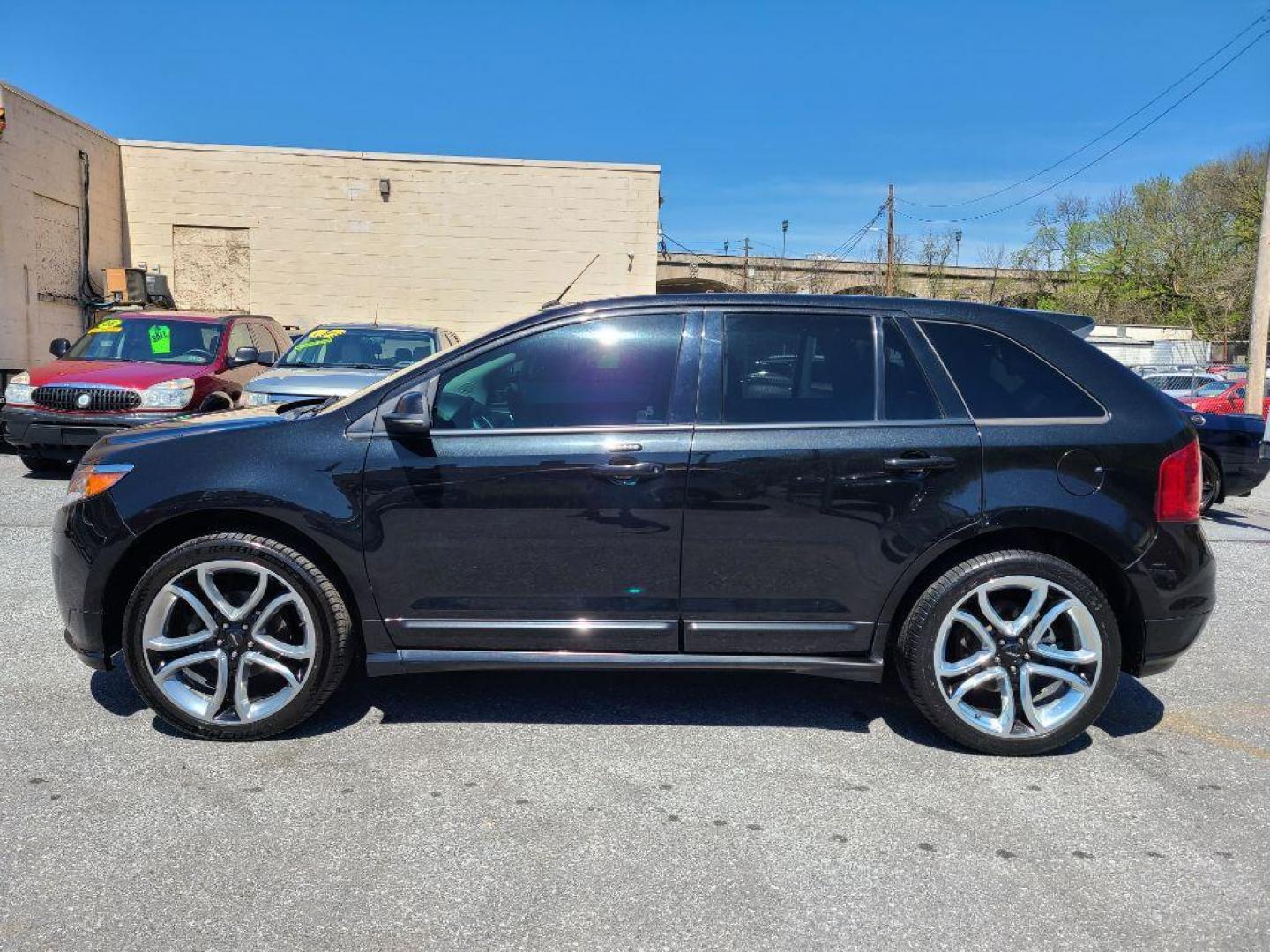 2013 BLACK FORD EDGE SPORT (2FMDK4AK0DB) with an 3.7L engine, Automatic transmission, located at 117 North Cameron Street, Harrisburg, PA, 17101, (717) 963-8962, 40.267021, -76.875351 - WE FINANCE!!! Good Credit/ Bad Credit/ No Credit - ALL Trade-Ins Welcomed!!! ***Guaranteed Credit Approval*** APPLY ONLINE or CALL us TODAY ;) Internet Prices and Marketplace Prices are SPECIAL discounted ***CASH DEALS*** Retail Prices are higher. Please call us to discuss your cash and finan - Photo#1