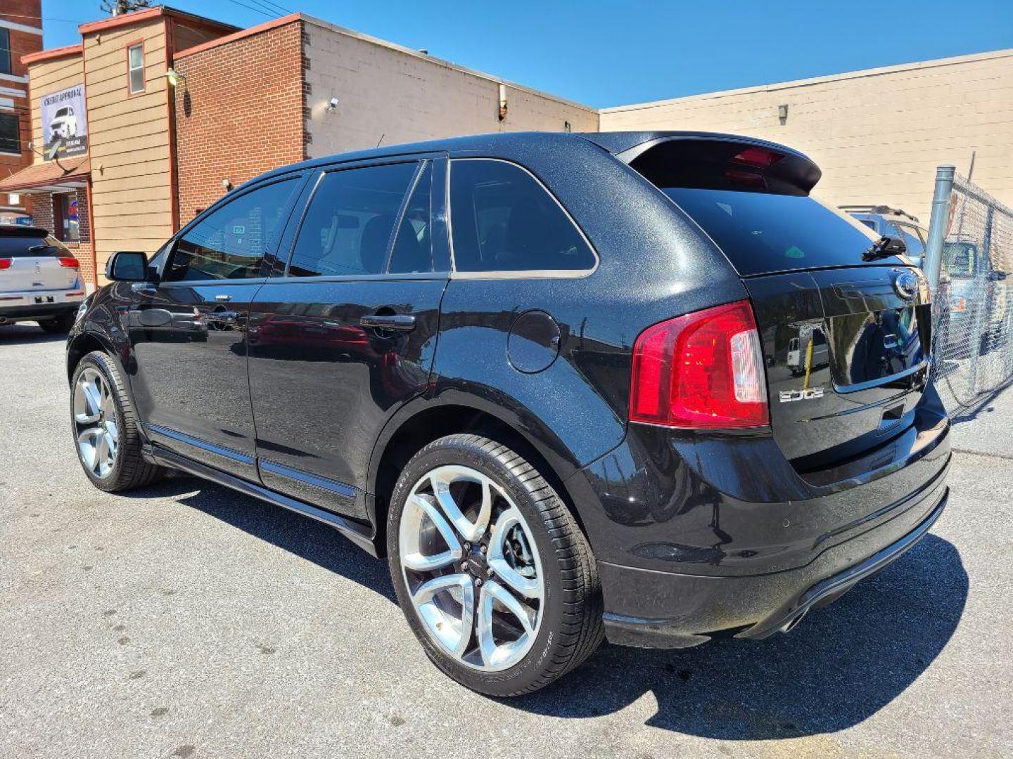 2013 BLACK FORD EDGE SPORT (2FMDK4AK0DB) with an 3.7L engine, Automatic transmission, located at 117 North Cameron Street, Harrisburg, PA, 17101, (717) 963-8962, 40.267021, -76.875351 - WE FINANCE!!! Good Credit/ Bad Credit/ No Credit - ALL Trade-Ins Welcomed!!! ***Guaranteed Credit Approval*** APPLY ONLINE or CALL us TODAY ;) Internet Prices and Marketplace Prices are SPECIAL discounted ***CASH DEALS*** Retail Prices are higher. Please call us to discuss your cash and finan - Photo#2