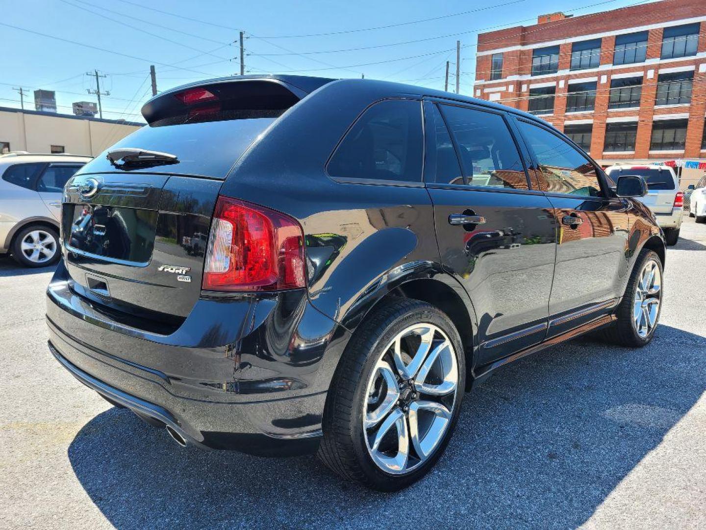 2013 BLACK FORD EDGE SPORT (2FMDK4AK0DB) with an 3.7L engine, Automatic transmission, located at 117 North Cameron Street, Harrisburg, PA, 17101, (717) 963-8962, 40.267021, -76.875351 - WE FINANCE!!! Good Credit/ Bad Credit/ No Credit - ALL Trade-Ins Welcomed!!! ***Guaranteed Credit Approval*** APPLY ONLINE or CALL us TODAY ;) Internet Prices and Marketplace Prices are SPECIAL discounted ***CASH DEALS*** Retail Prices are higher. Please call us to discuss your cash and finan - Photo#4