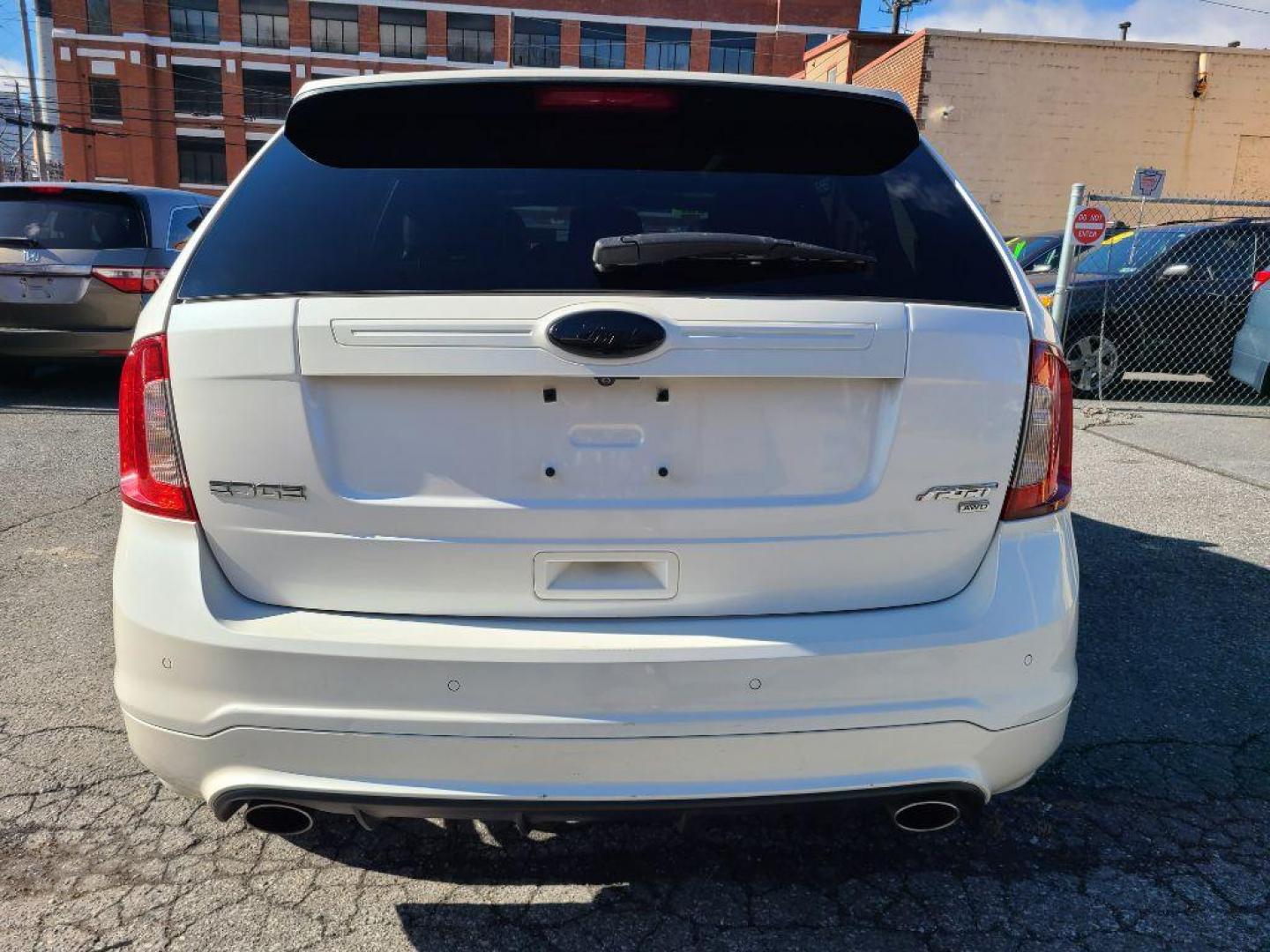 2013 WHITE FORD EDGE SPORT (2FMDK4AK5DB) with an 3.7L engine, Automatic transmission, located at 117 North Cameron Street, Harrisburg, PA, 17101, (717) 963-8962, 40.267021, -76.875351 - WE FINANCE!!! Good Credit/ Bad Credit/ No Credit - ALL Trade-Ins Welcomed!!! ***Guaranteed Credit Approval*** APPLY ONLINE or CALL us TODAY ;) Internet Prices and Marketplace Prices are SPECIAL discounted ***CASH DEALS*** Retail Prices are higher. Please call us to discuss your cash and finan - Photo#3