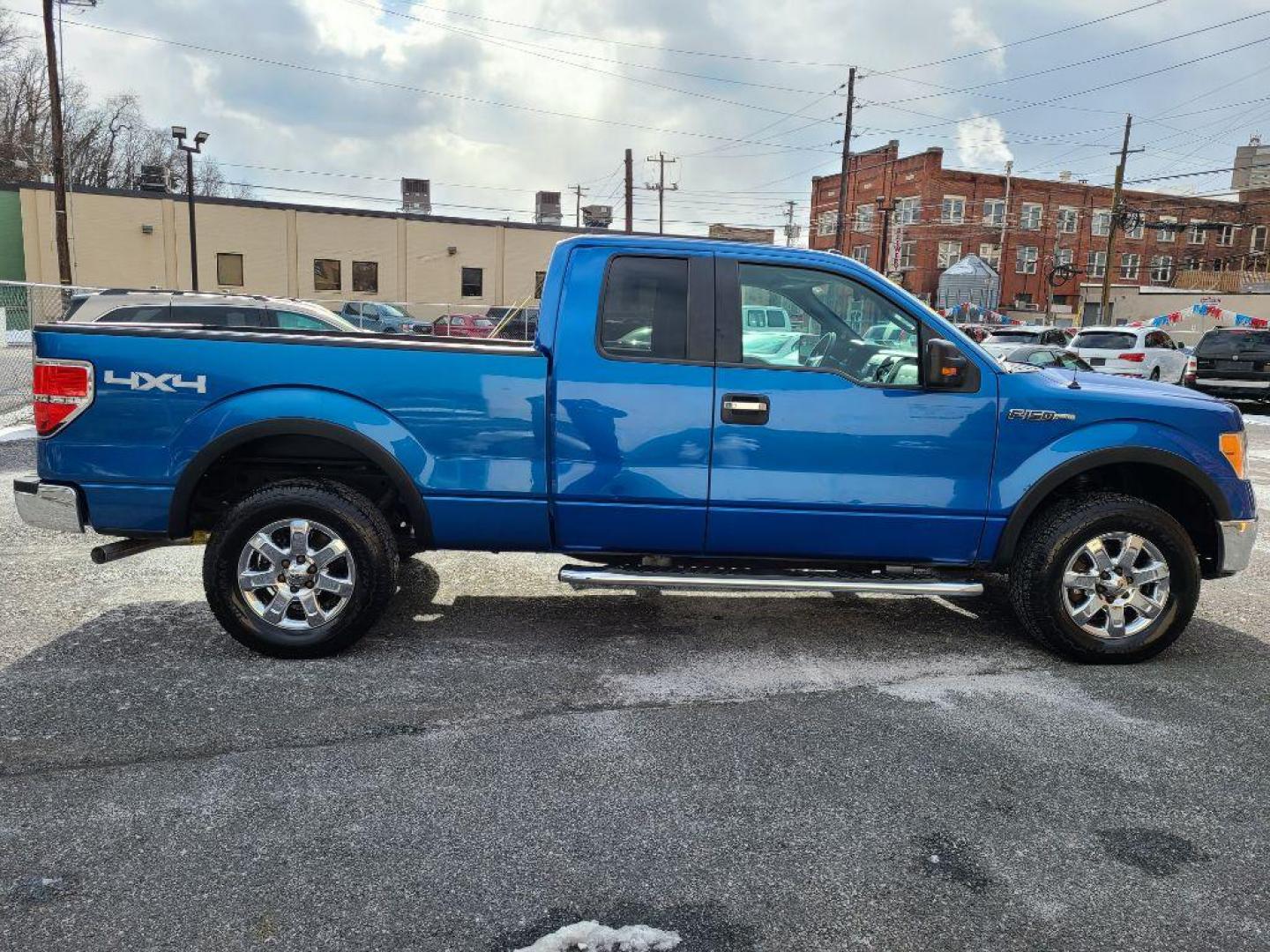 2013 BLACK FORD F150 SUPERCREW FX4 (1FTFW1ET5DF) with an 3.5L engine, Automatic transmission, located at 117 North Cameron Street, Harrisburg, PA, 17101, (717) 963-8962, 40.267021, -76.875351 - WE FINANCE!!! Good Credit/ Bad Credit/ No Credit - ALL Trade-Ins Welcomed!!! ***Guaranteed Credit Approval*** APPLY ONLINE or CALL us TODAY ;) Internet Prices and Marketplace Prices are SPECIAL discounted ***CASH DEALS*** Retail Prices are higher. Please call us to discuss your cash and finan - Photo#5